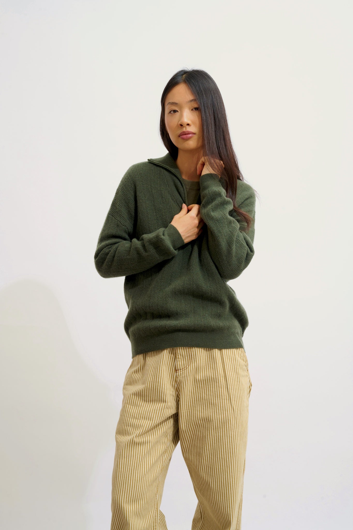 MARIE pull camionneur kaki 100% cachemire