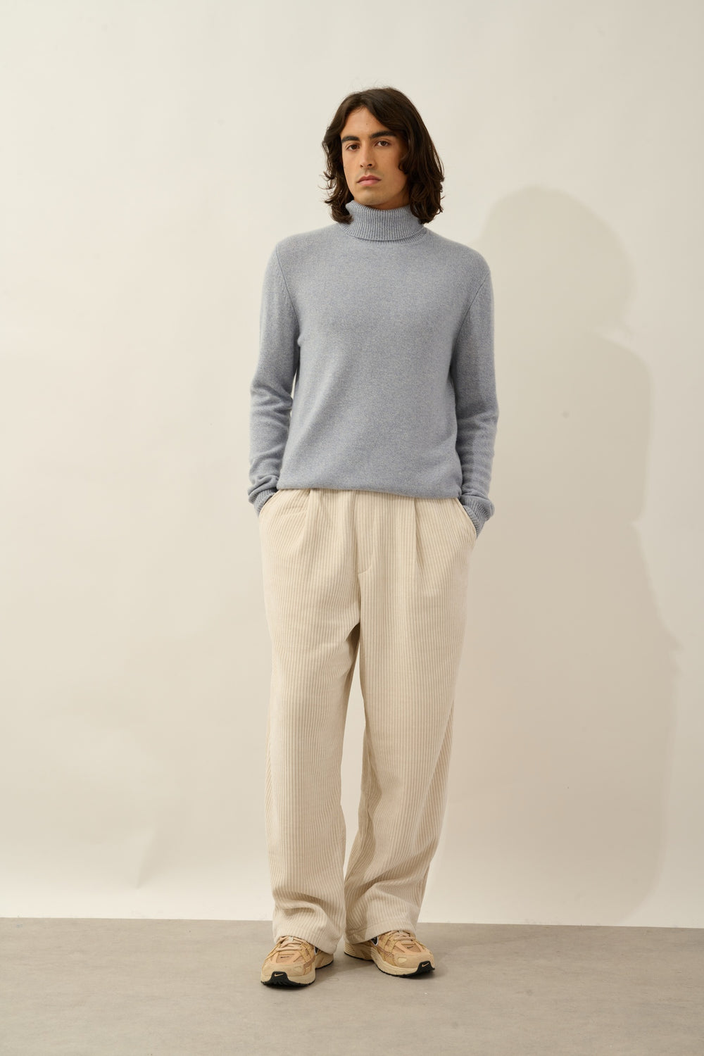 MARTIN pull col roulé 4 fils bleu ivoire 100% cachemire