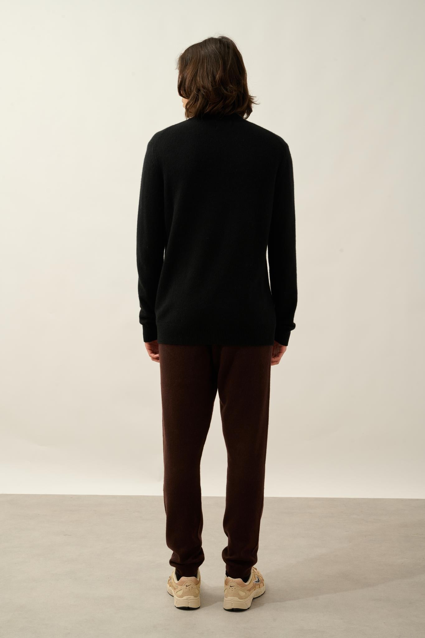 MARTIN black 100% cashmere 4-thread roll-neck sweater