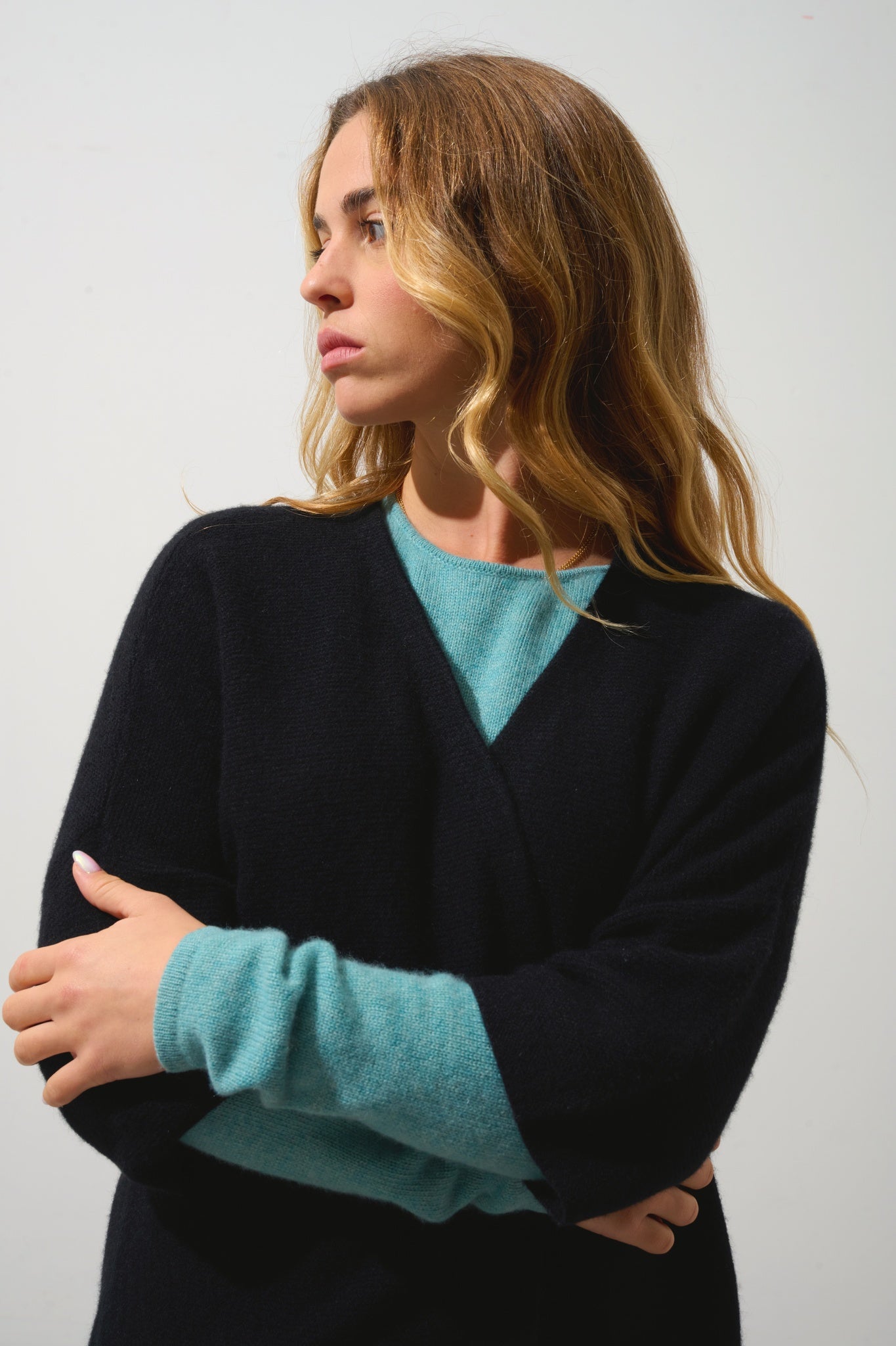 MENDIP Offene Strickjacke mit V-Ausschnitt und 3/4-Ärmeln, schwarz, 100 % Kaschmir