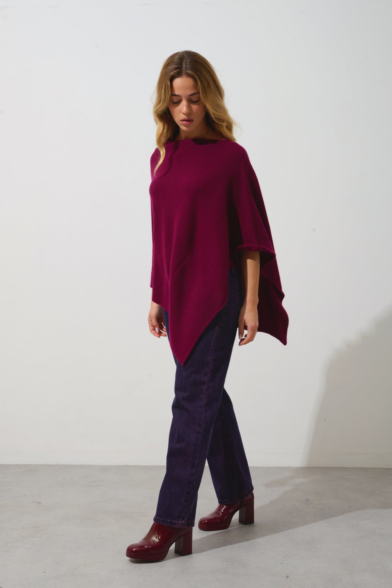 MERYL Poncho 4-fädig bordeaux 100% Kaschmir