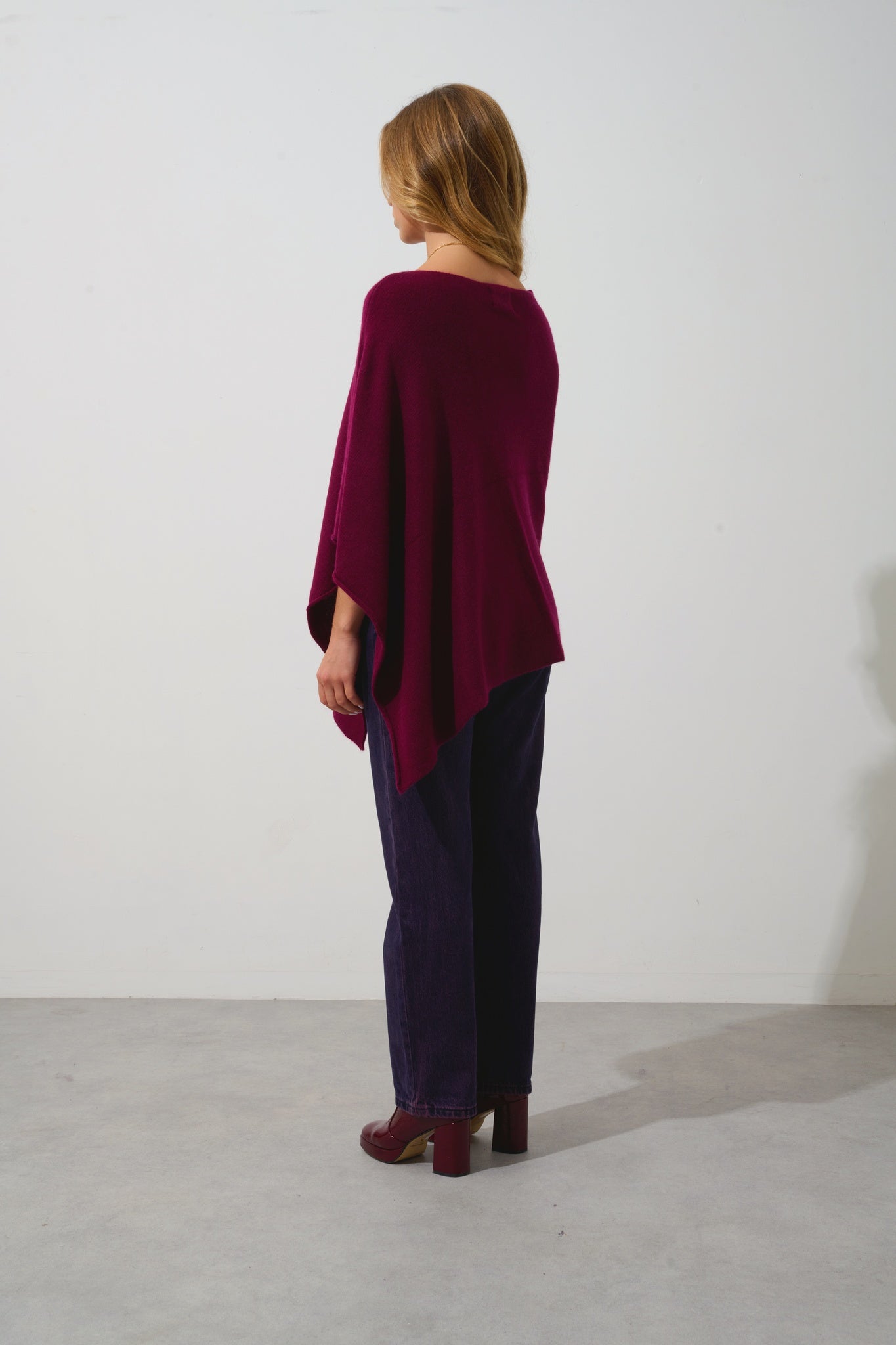 MERYL Poncho 4-fädig bordeaux 100% Kaschmir