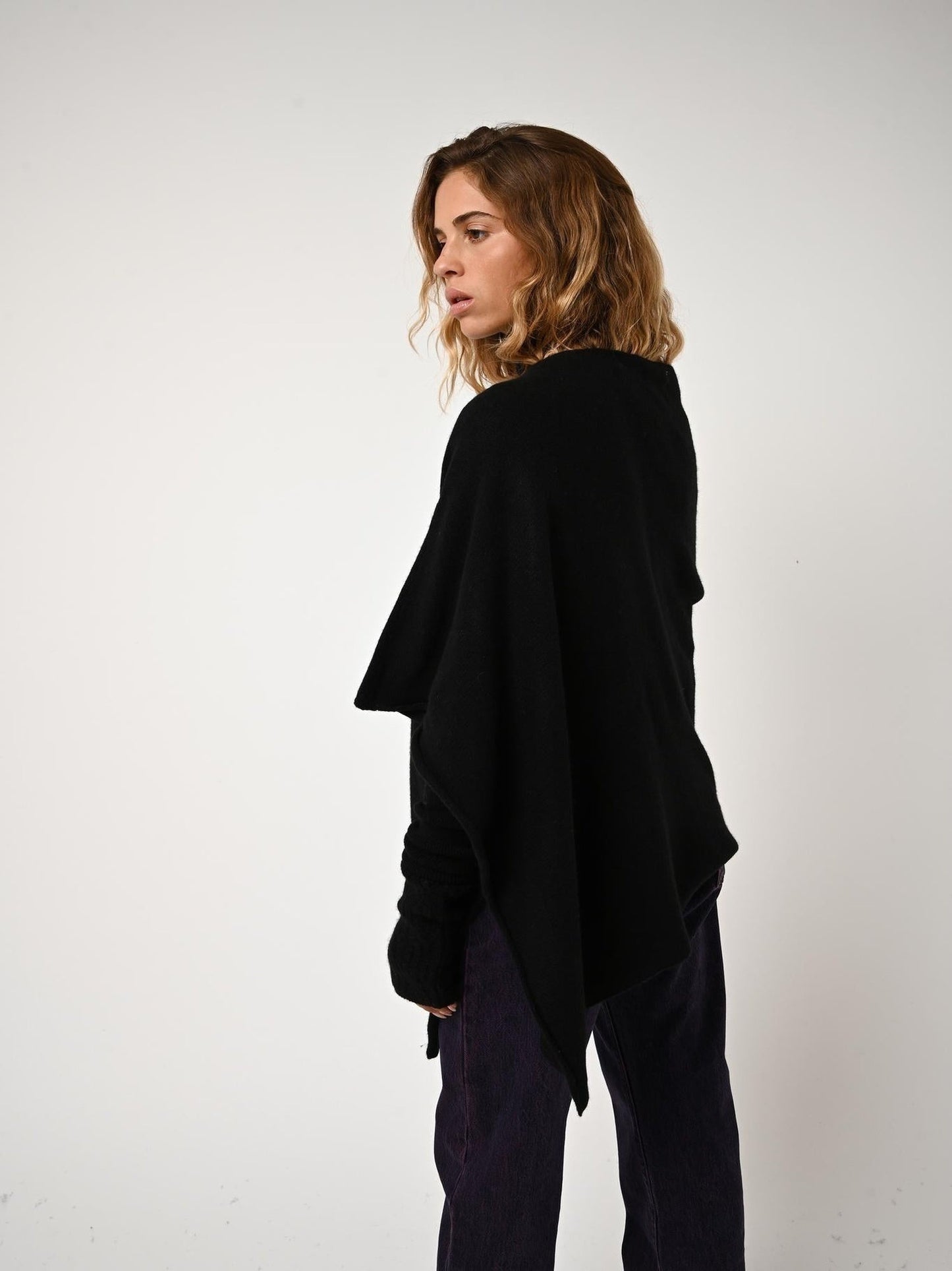 MERYL poncho 4 fils noir 100% cachemire