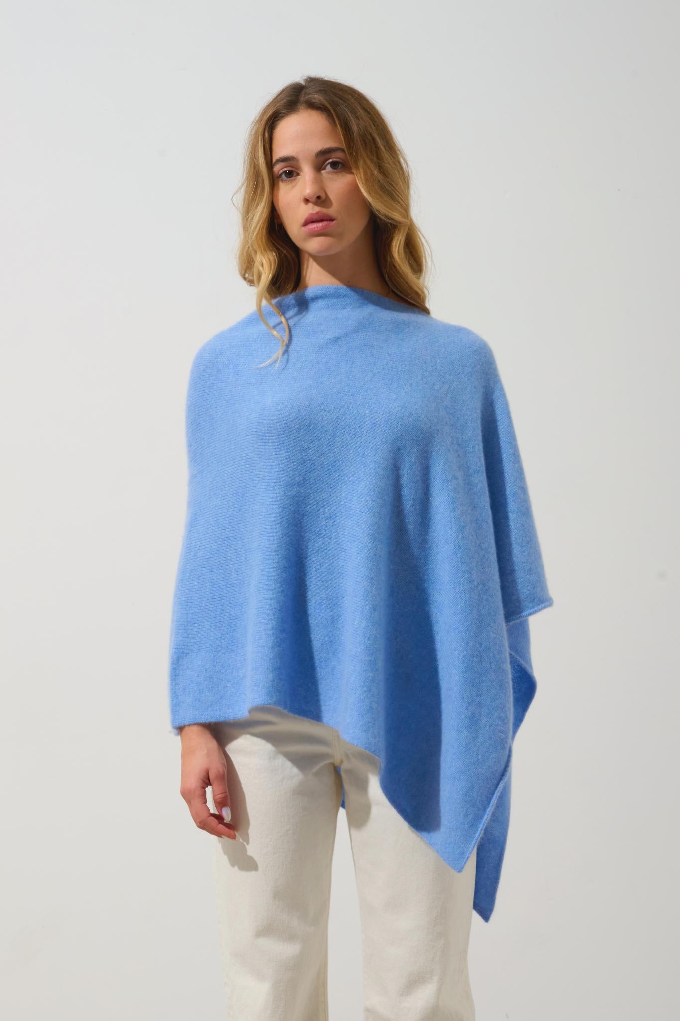 MERYL Poncho 4-fädig sky 100% Kaschmir