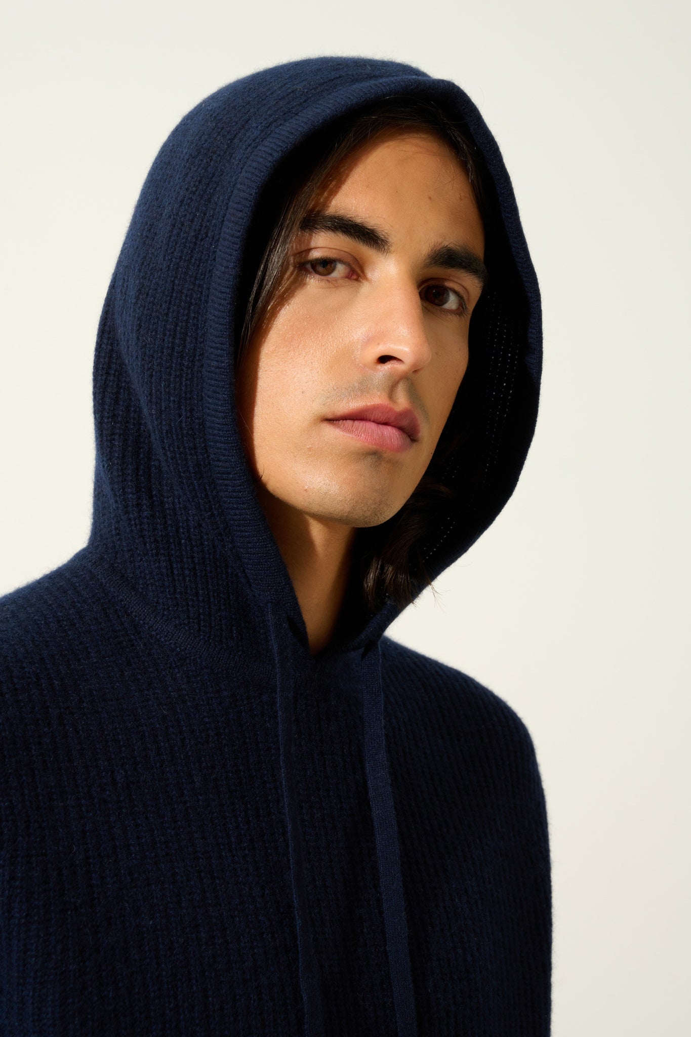 MIDA pull capuche 4 fils navy 100% cachemire