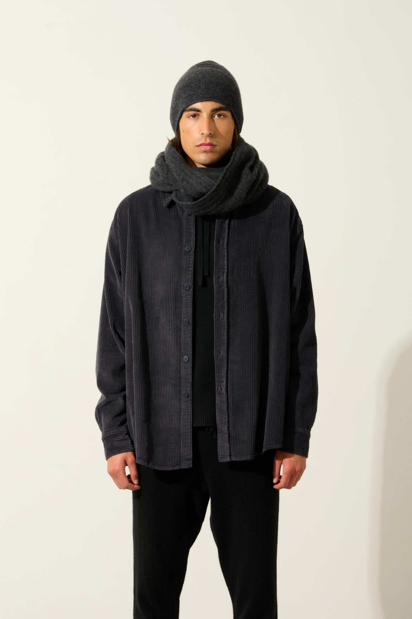 PINIER bonnet black mottled 100% cashmere