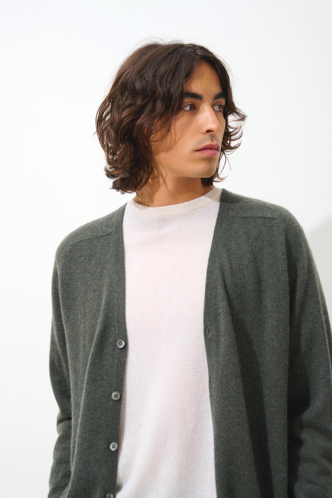 PIPA Strickjacke mit V-Ausschnitt khaki meliert 100% Kaschmir