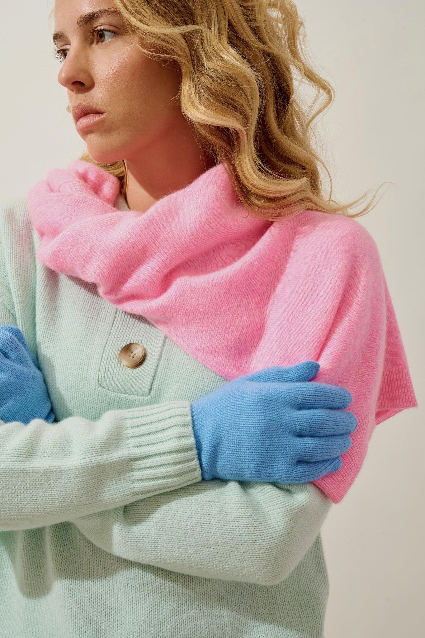 ROC gants 4 fils baby blue 100% cachemire