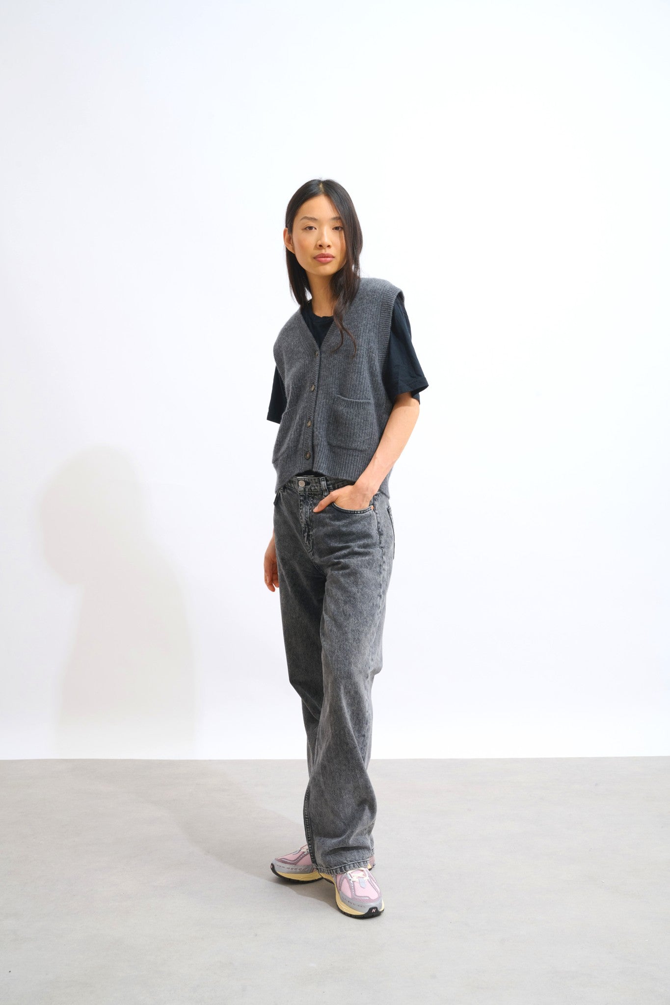 rosavia cardigan col v sans manches 4 fils anthracite chiné 100% cachemire