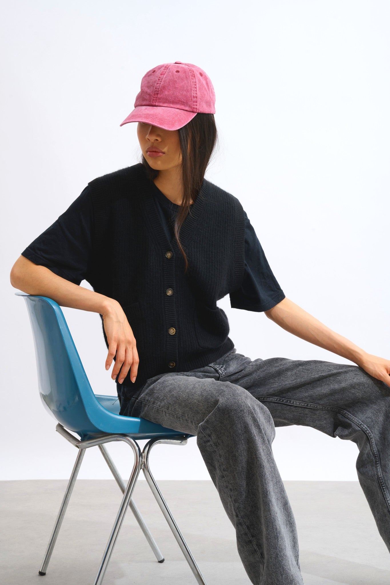 rosavia cardigan col v sans manches 4 fils noir 100% cachemire