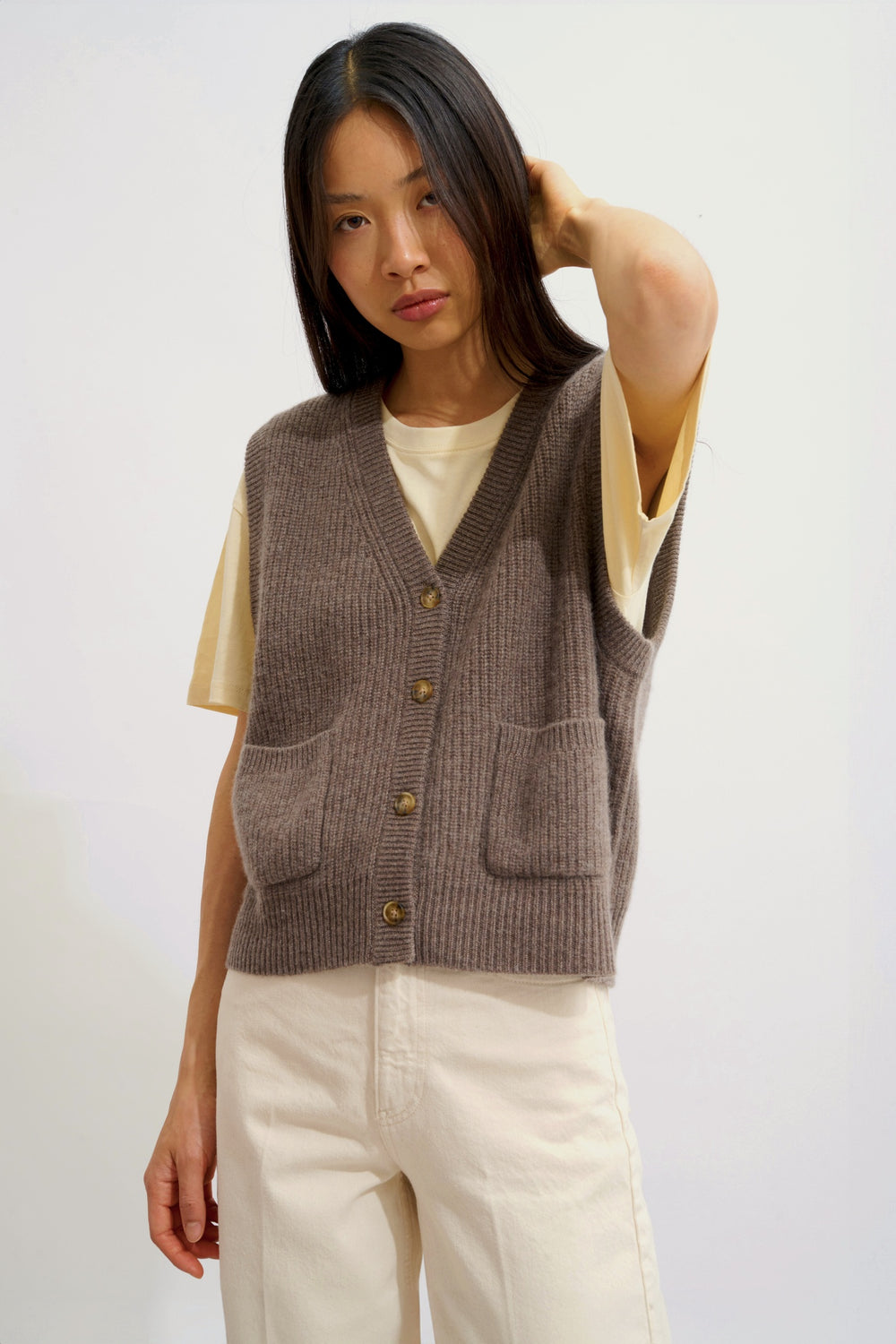 ROSAVIA cardigan col v sans manches 4 fils taupe chiné 100% cachemire