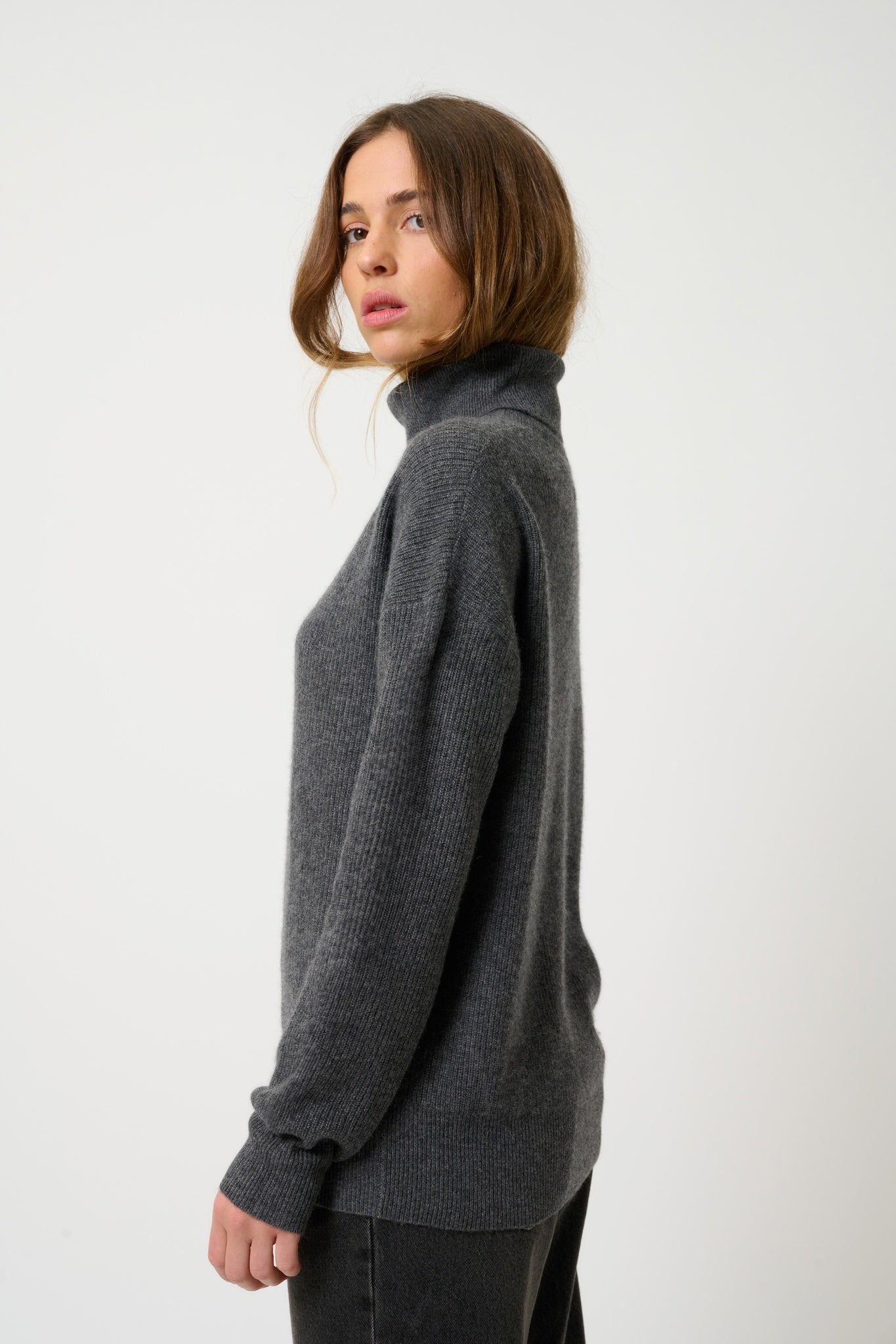 ROXANE pull col roulé anthracite chiné 100% cachemire