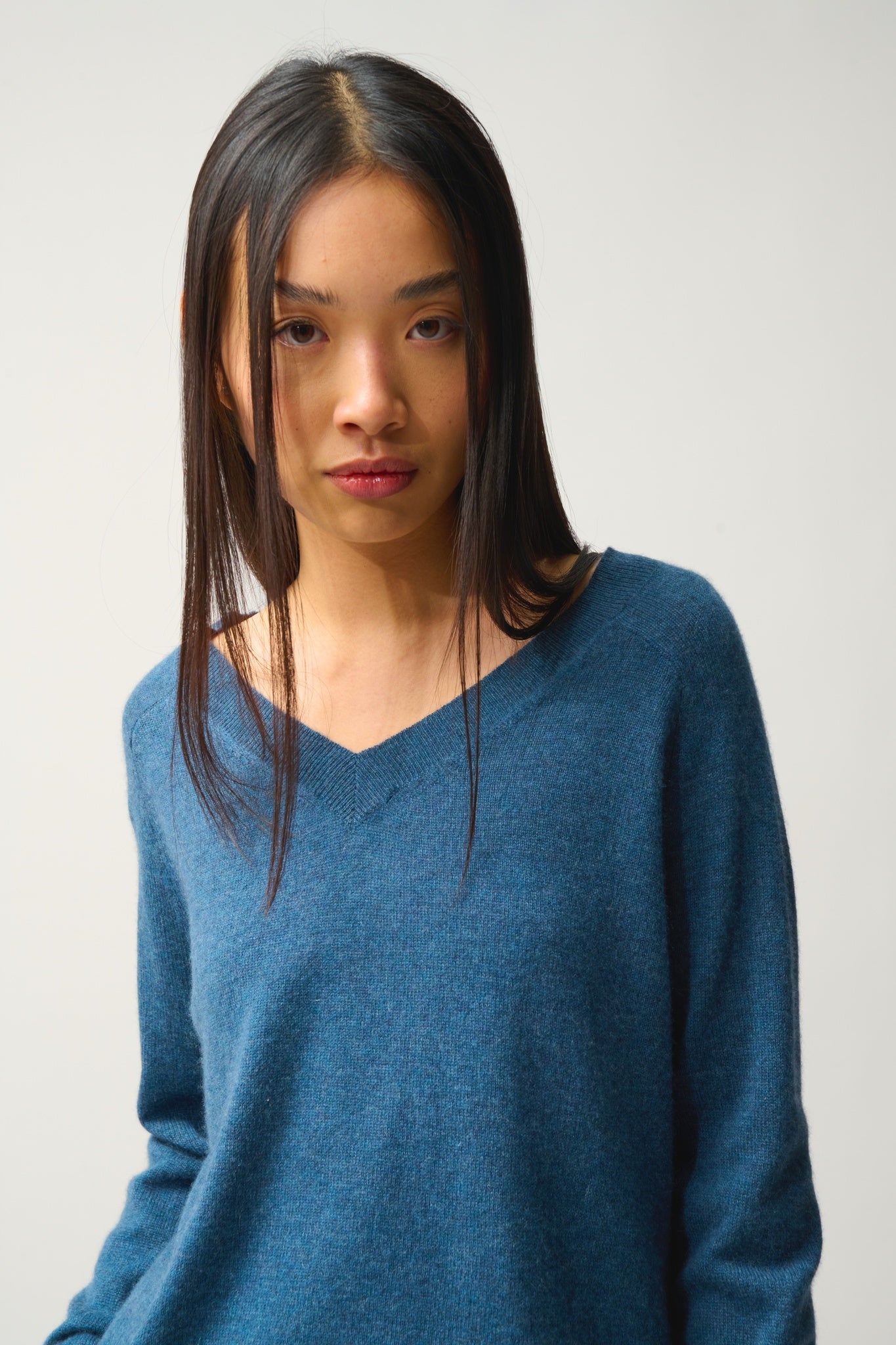 SAVANNAH Pullover mit V-Ausschnitt entengrün meliert 100% Kaschmir