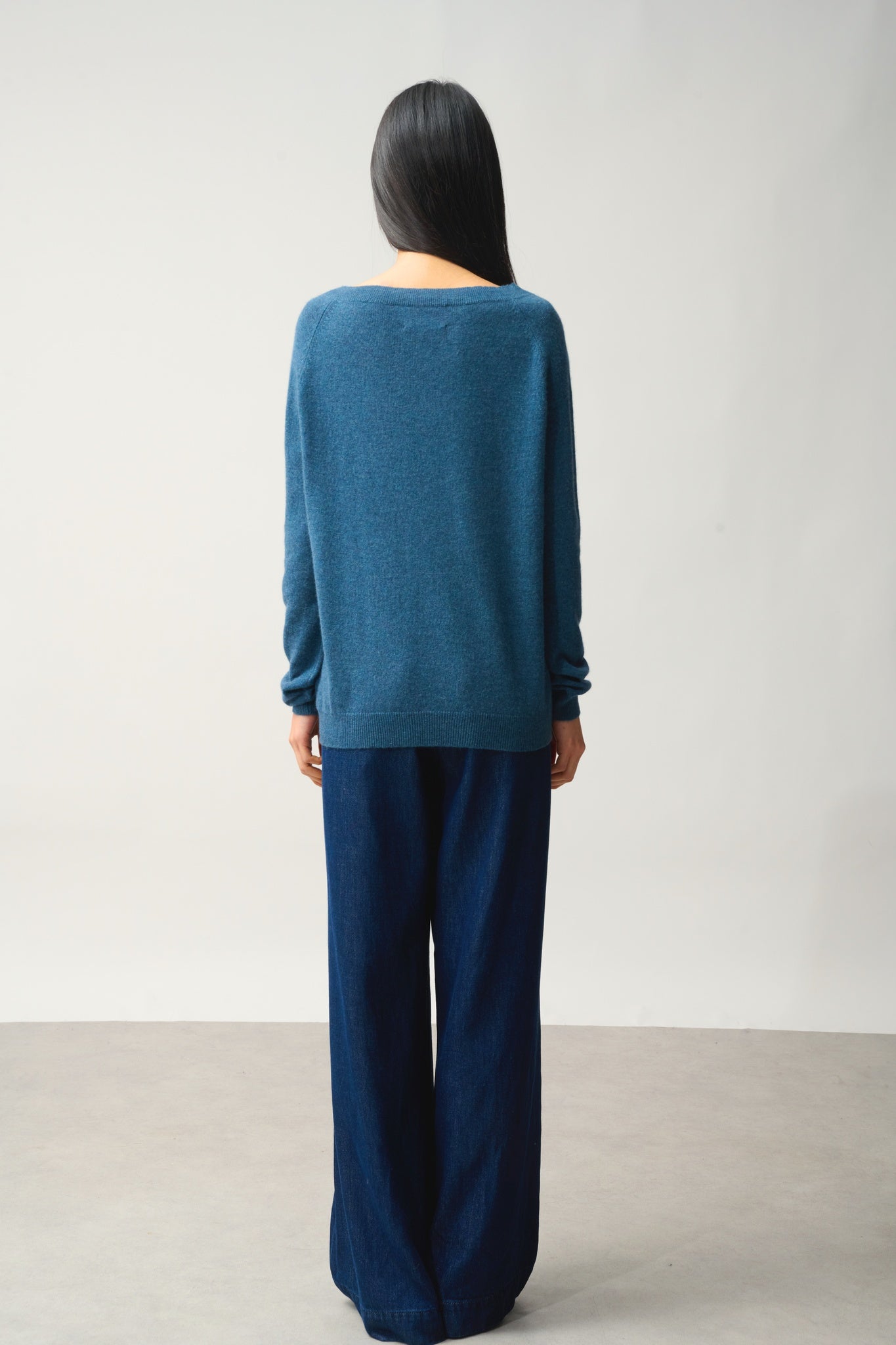 SAVANNAH Pullover mit V-Ausschnitt entengrün meliert 100% Kaschmir