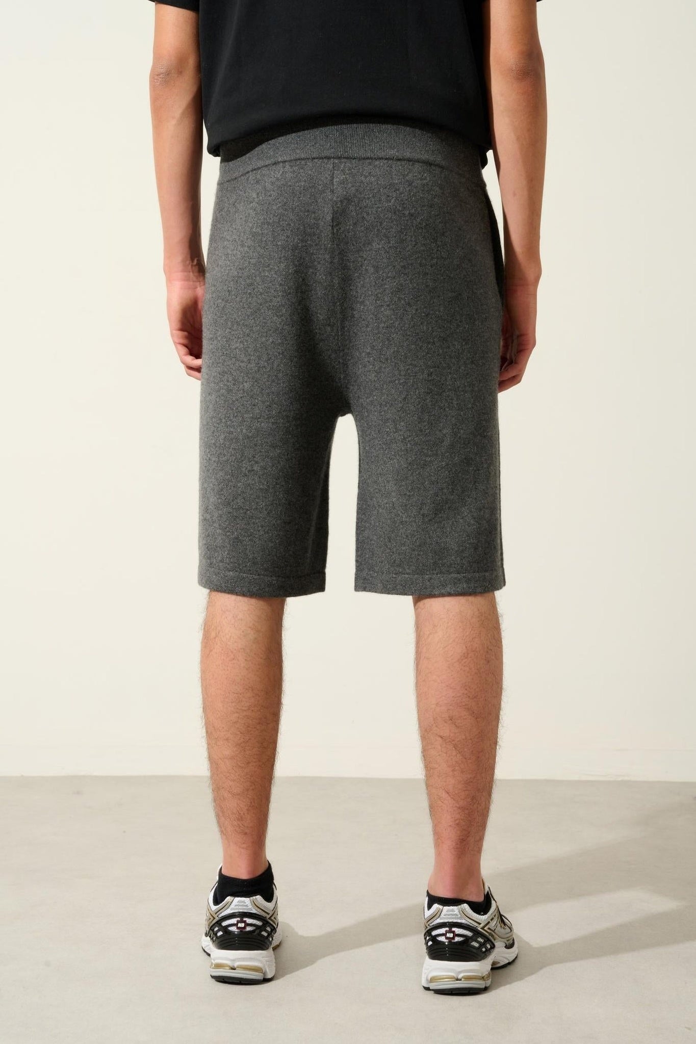 SOLINE short anthracite chiné 100% cachemire