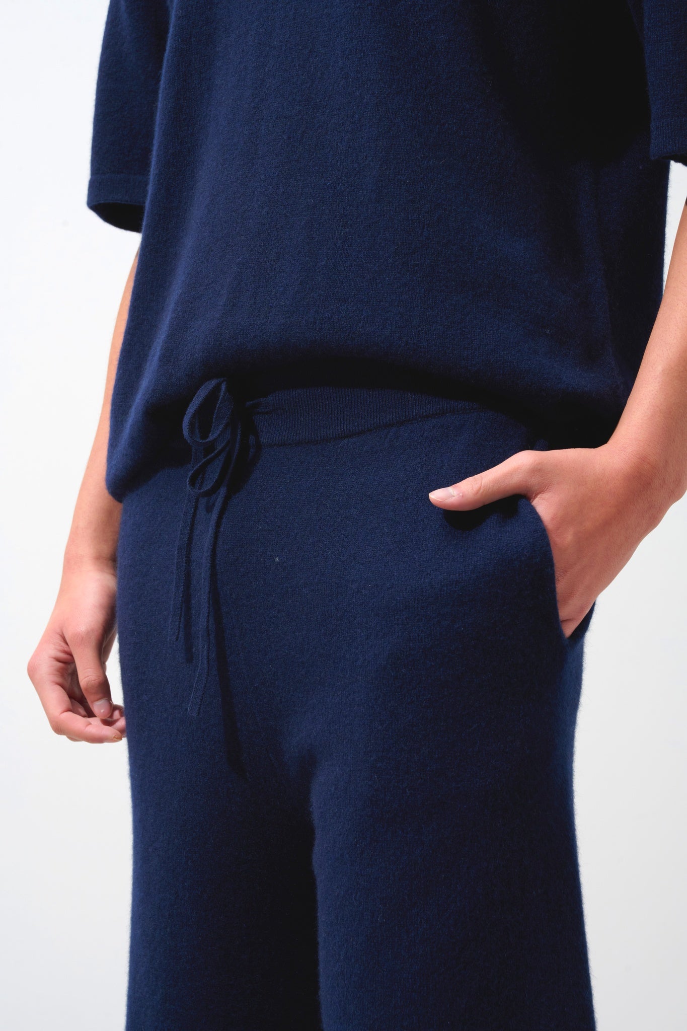 SOLINE short navy 100% cachemire