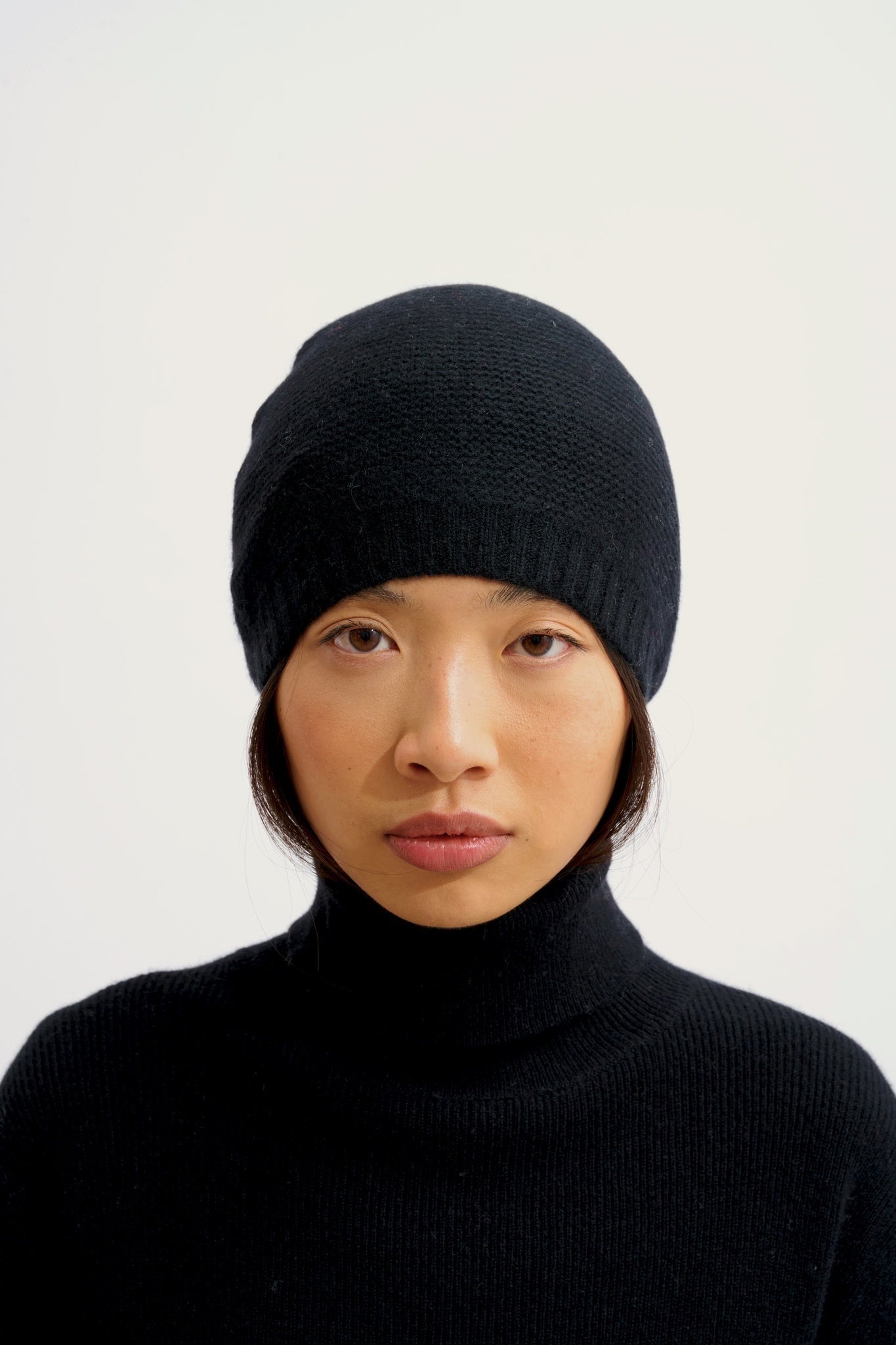 STEFANA bonnet 4 fils noir 100% cachemire