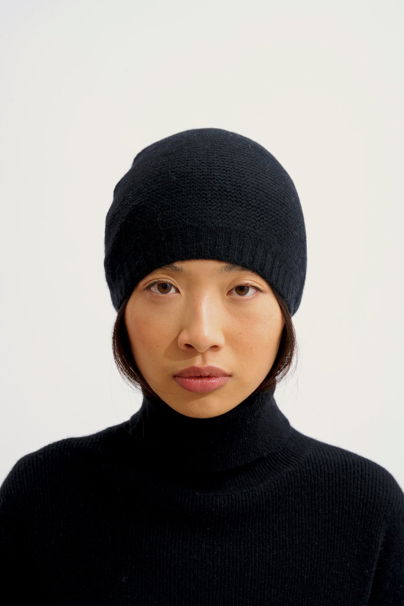 STEFANA bonnet 4 fils noir 100% cachemire