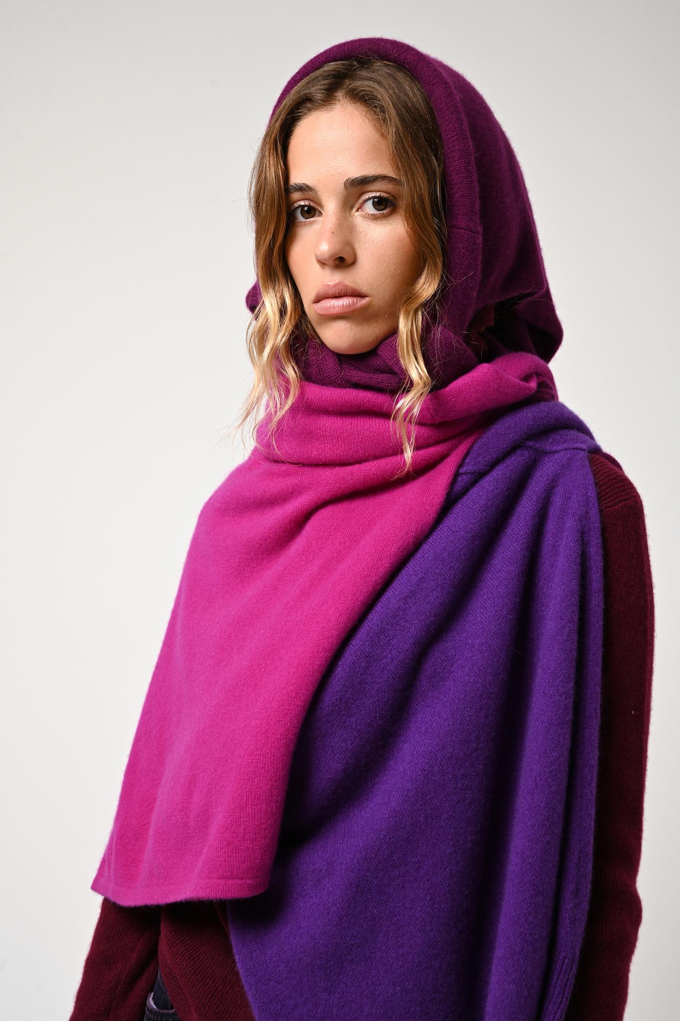 SUZIE burgunderfarbener Rollkragenpullover 100% Kaschmir