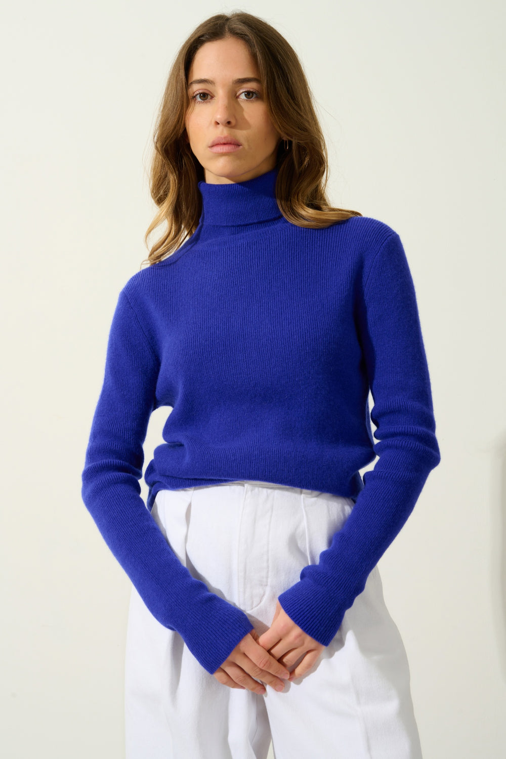 SUZIE pull col roulé indigo 100% cachemire