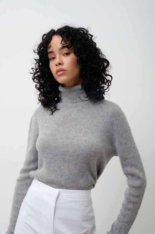 SUZIE cloud turtleneck sweater 100% cashmere