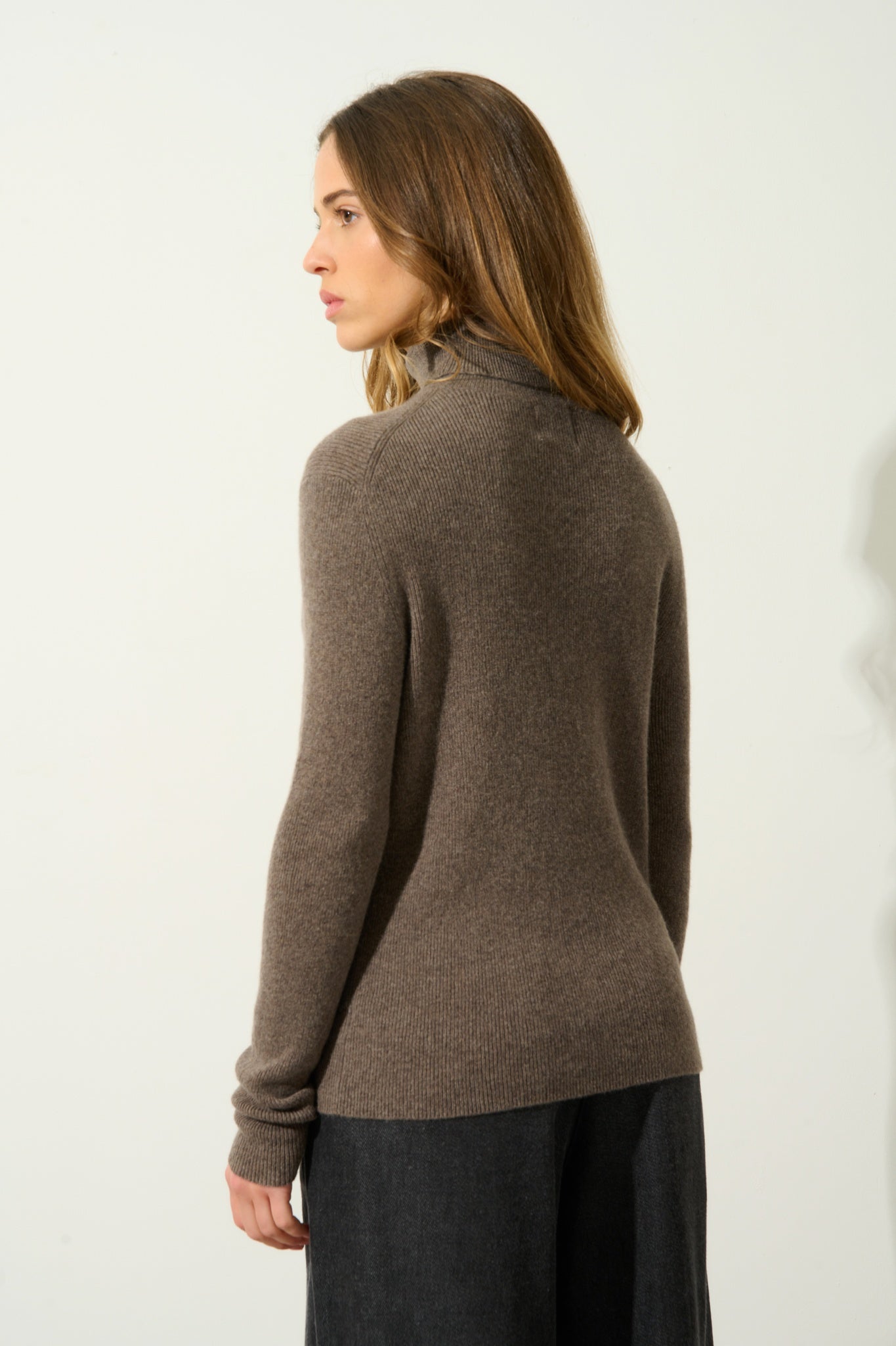 SUZIE Taupe Heather Rollkragenpullover 100% Kaschmir