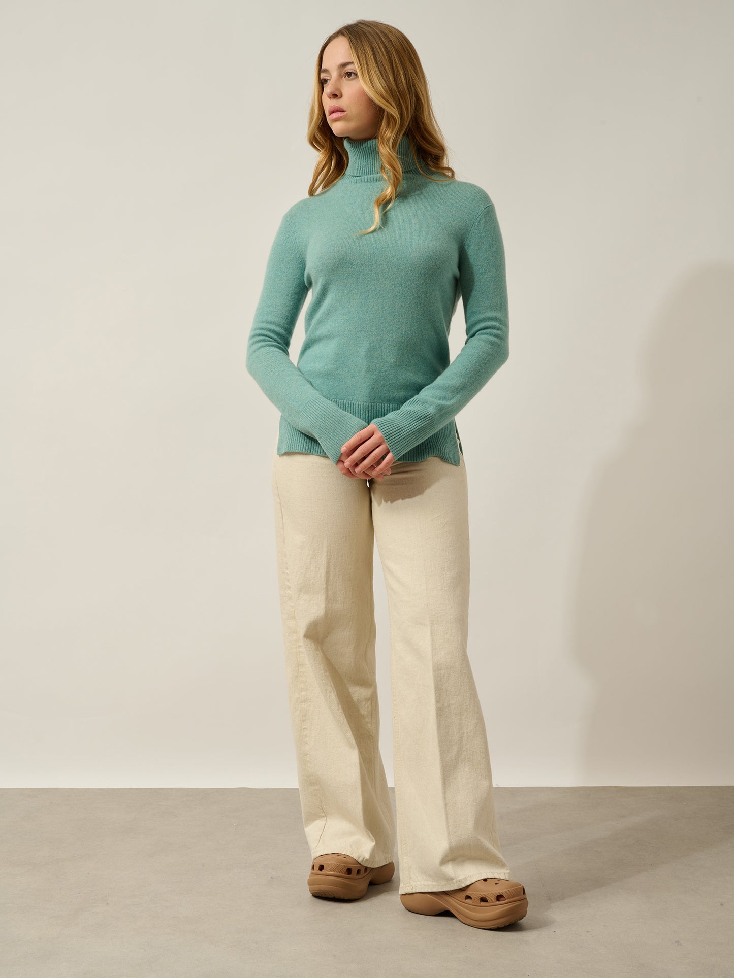 SUZIE pull col roulé vert chiné 100% cachemire