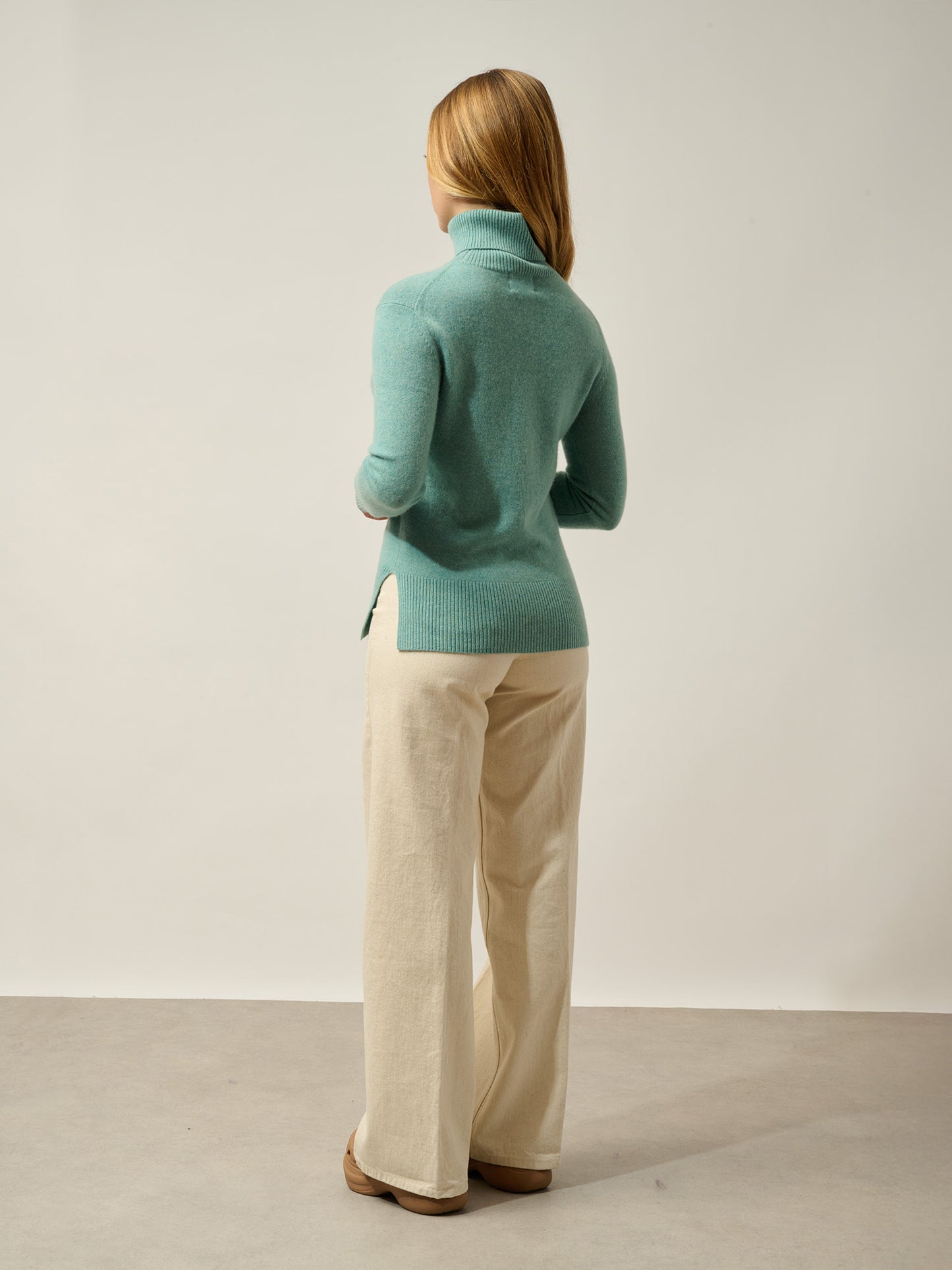 SUZIE pull col roulé vert chiné 100% cachemire