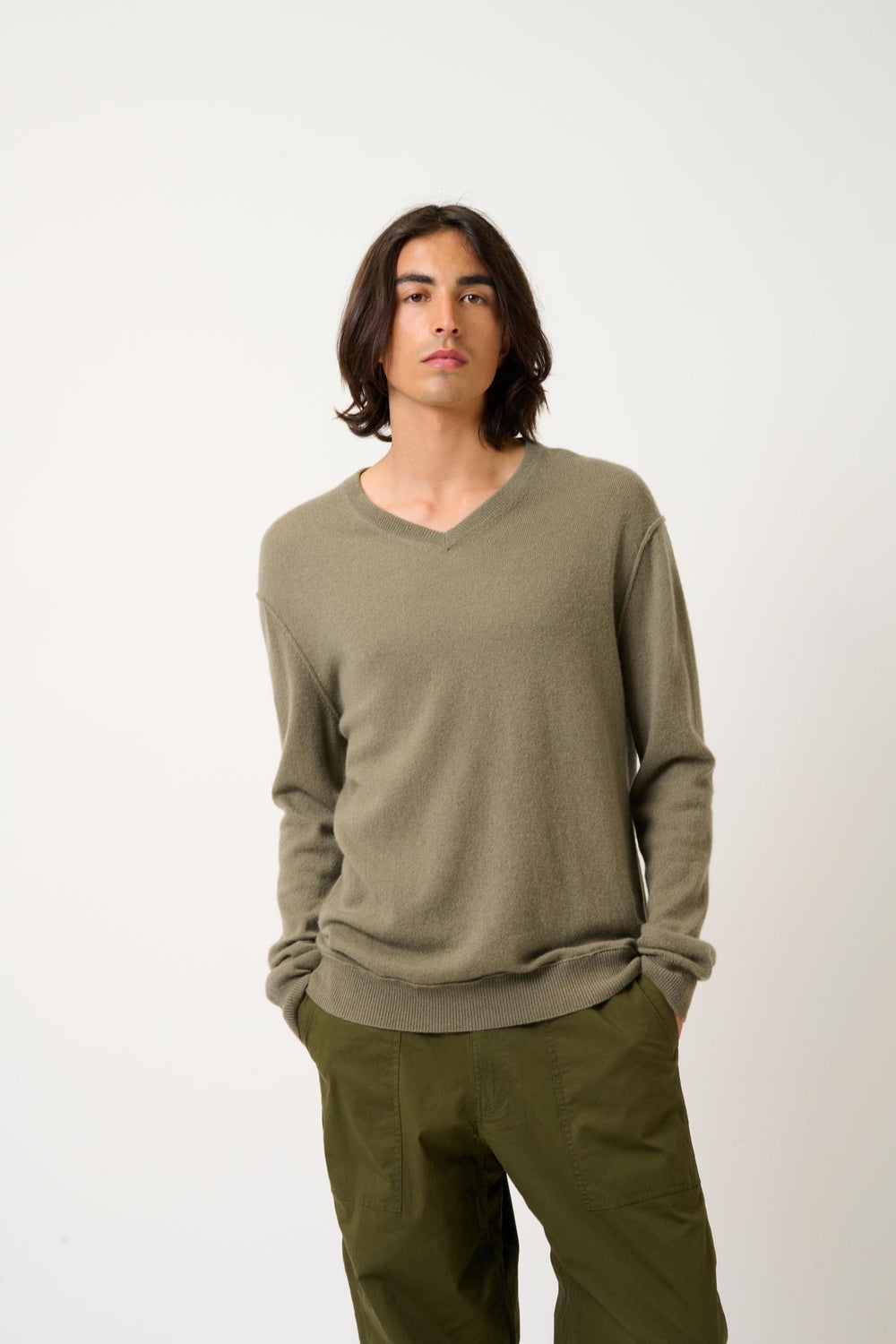 TIMEO army v-neck sweater 100% cashmere