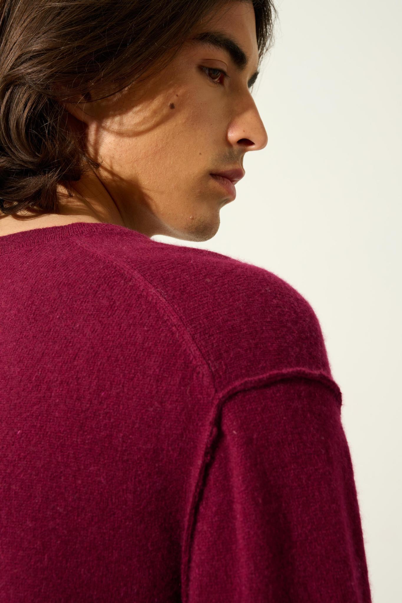 TIMEO burgundy v-neck sweater 100% cashmere