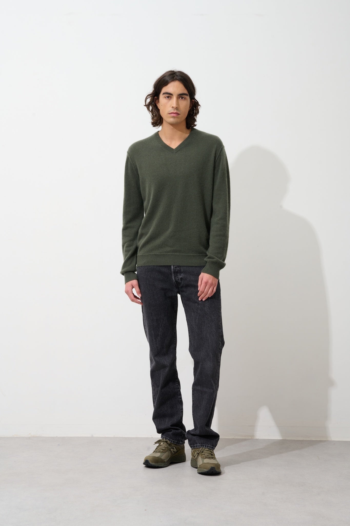 TIMEO pull col v kaki 100% cachemire