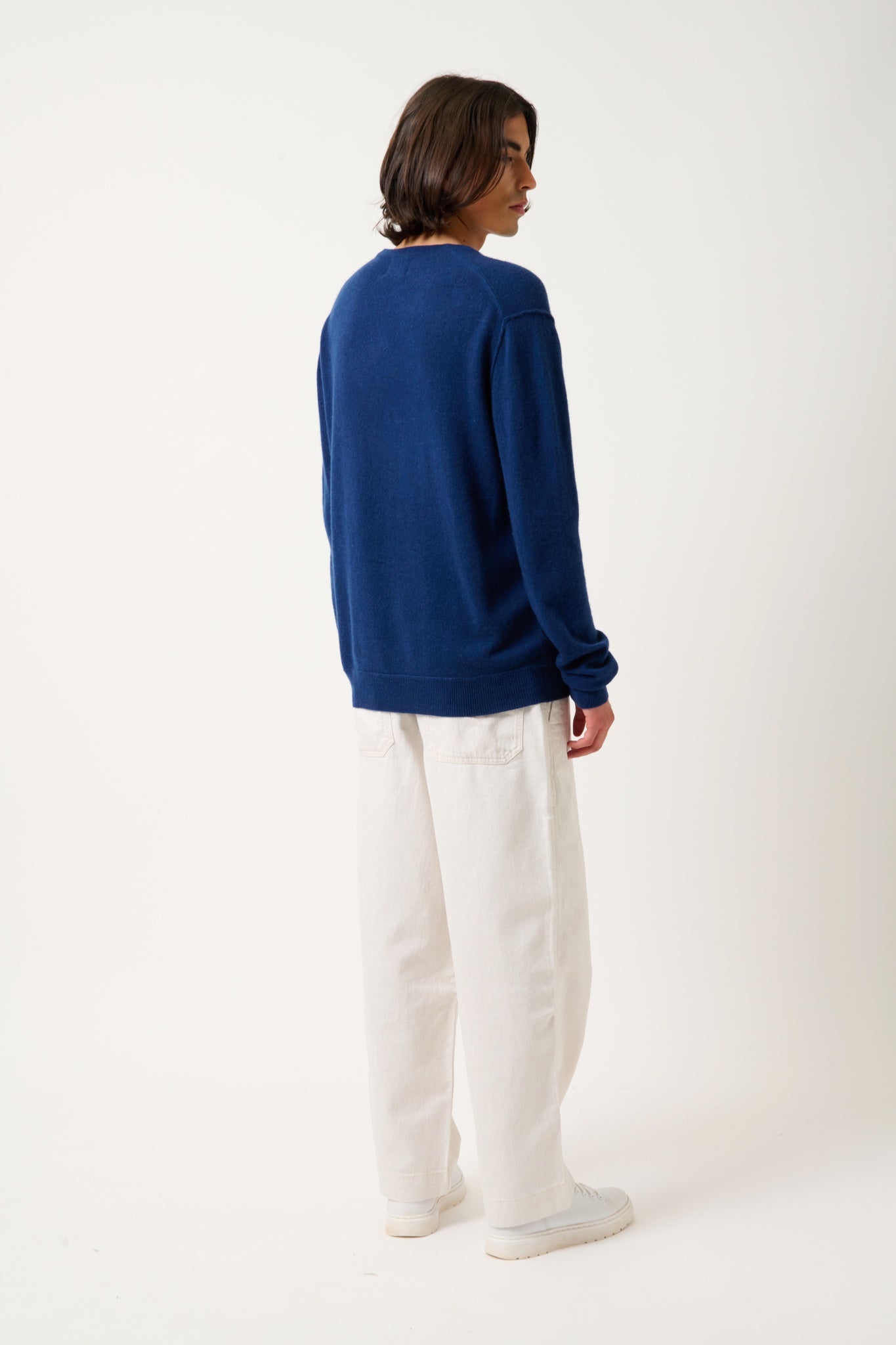 TIMEO Mitternachtsblauer Pullover mit V-Ausschnitt, 100 % Kaschmir