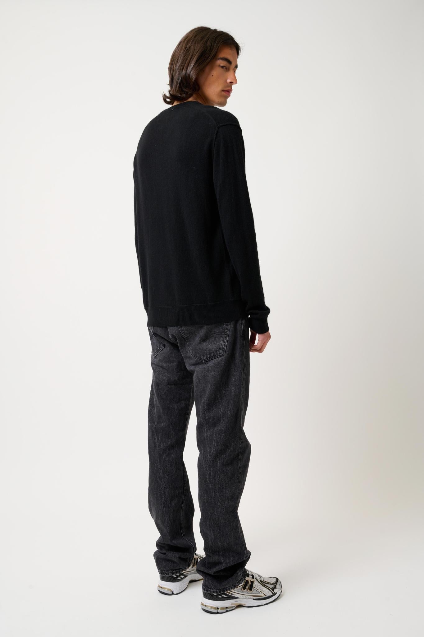 TIMEO black v-neck sweater 100% cashmere