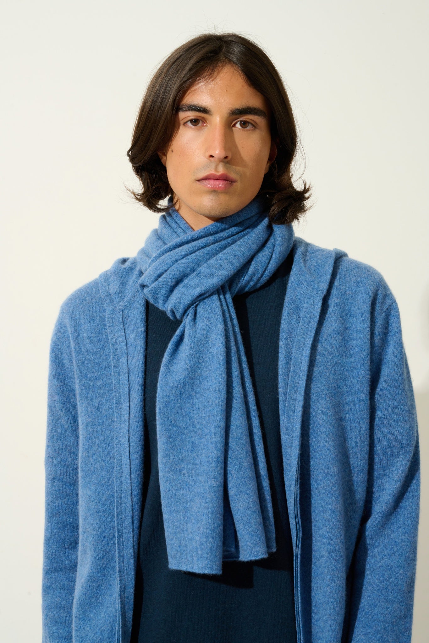 VAYMONT écharpe bleu denim 100% cachemire