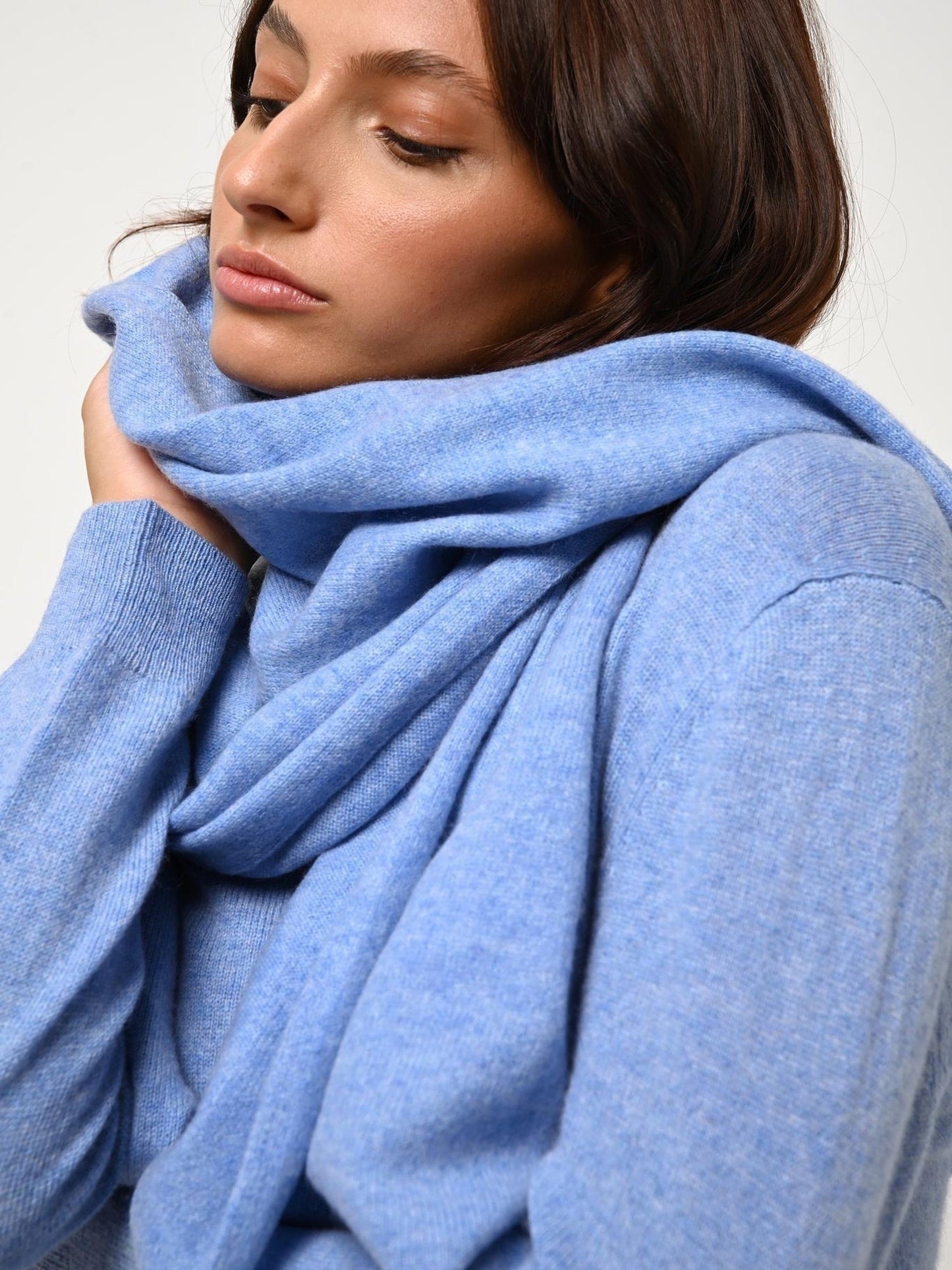 VAYMONT écharpe sky 100% cachemire