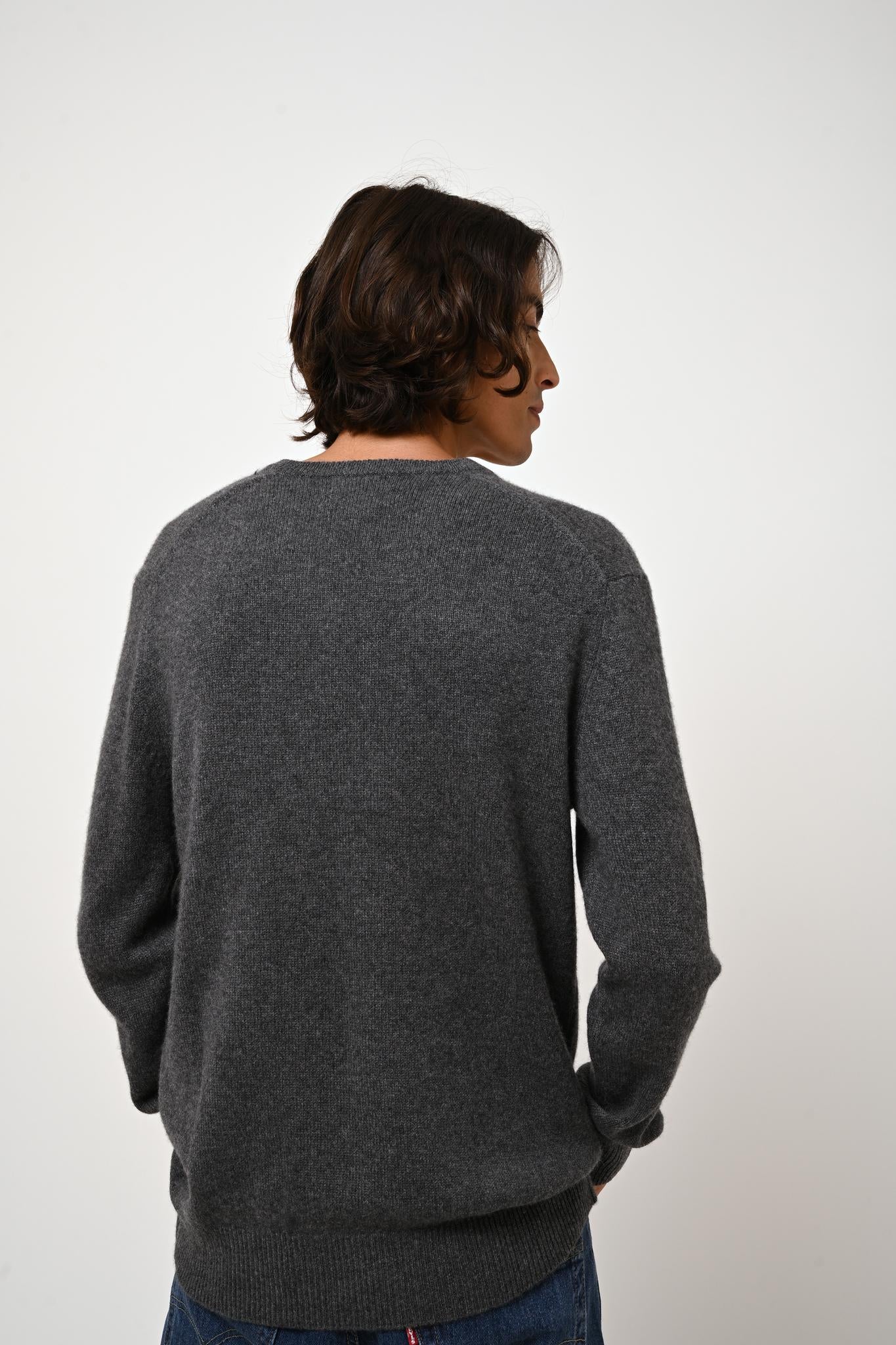 VICTOR 4-thread v-neck sweater anthracite mottled 100% cashmere