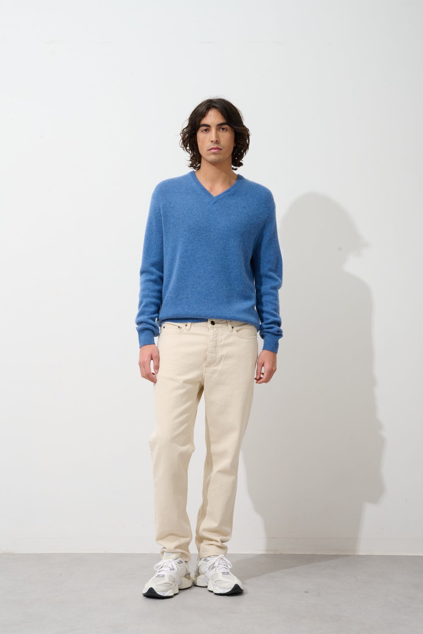 VICTOR Pullover mit V-Ausschnitt 4 Fäden denimblau 100% Kaschmir