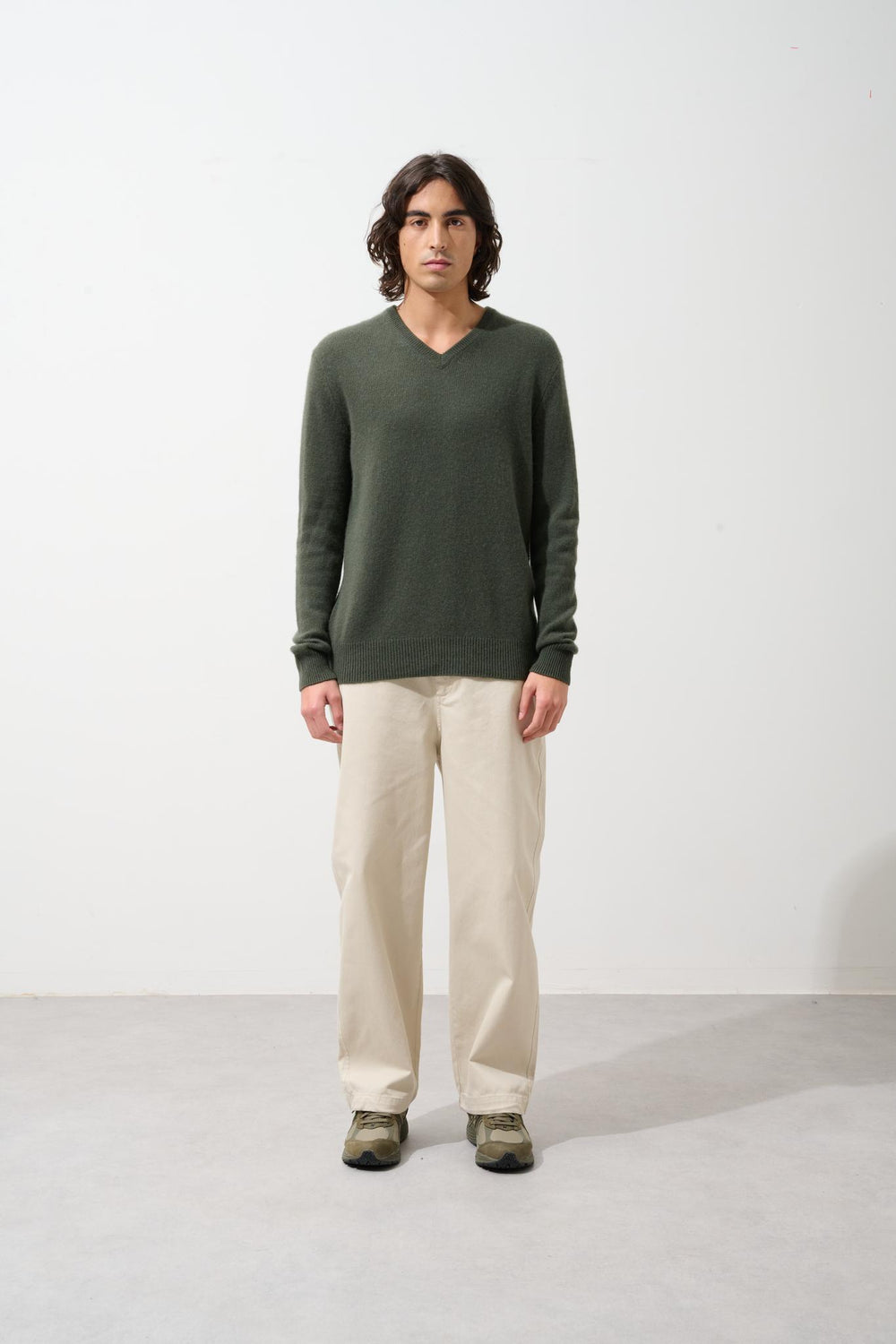 VICTOR Pullover mit V-Ausschnitt 4 Fäden khaki 100% Kaschmir