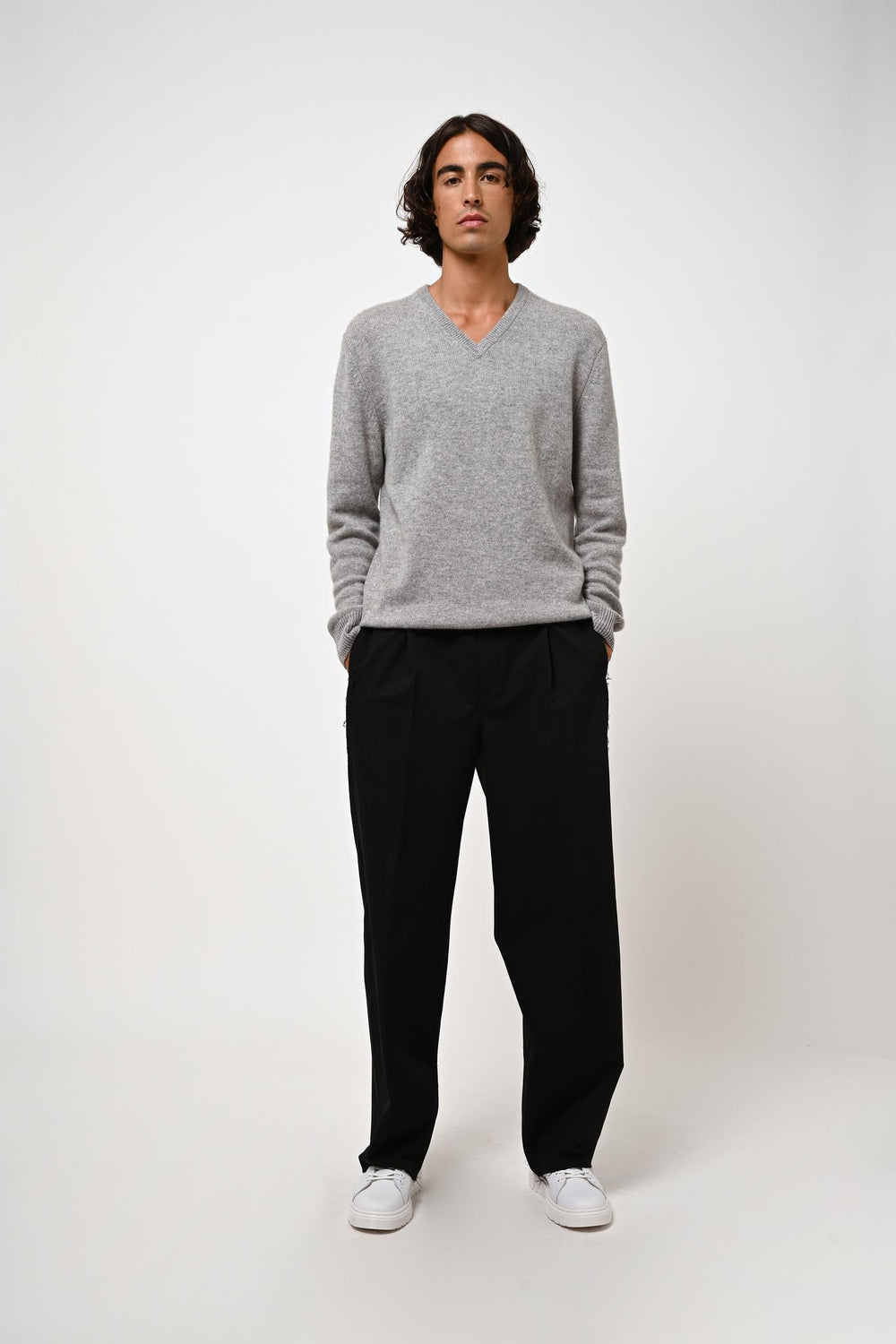 VICTOR 4-thread v-neck sweater nuage chiné 100% cashmere