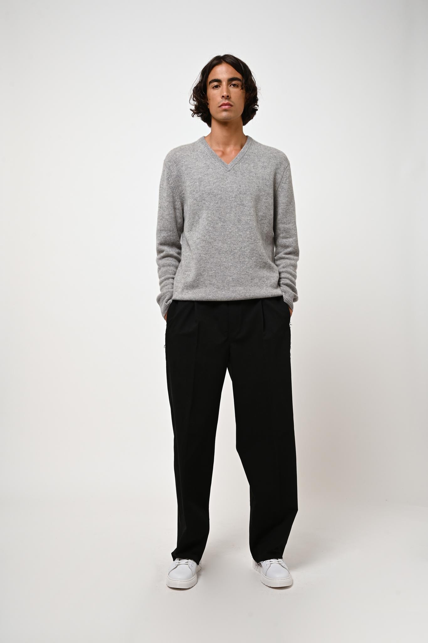 VICTOR 4-thread v-neck sweater nuage chiné 100% cashmere