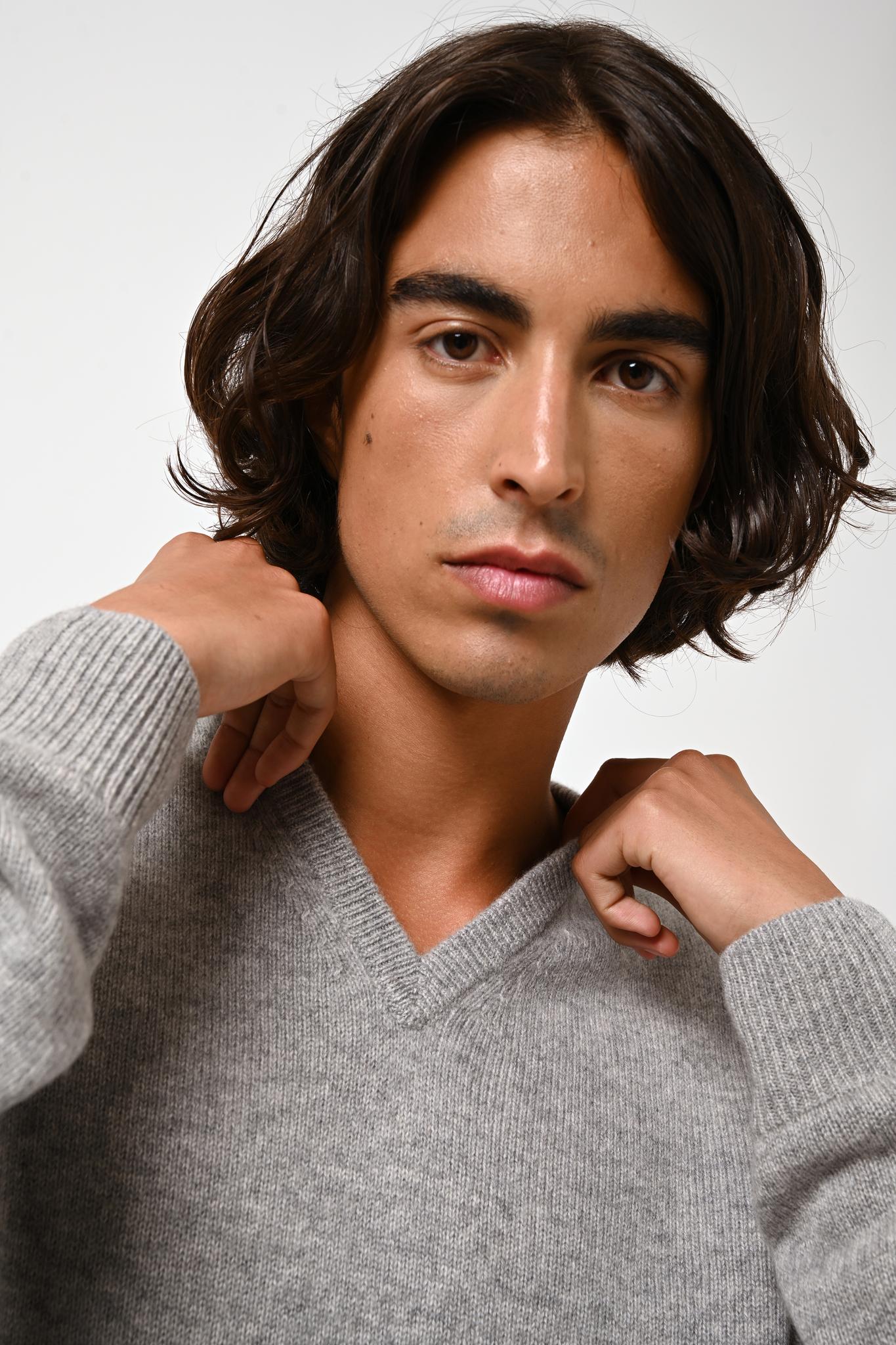 VICTOR 4-thread v-neck sweater nuage chiné 100% cashmere