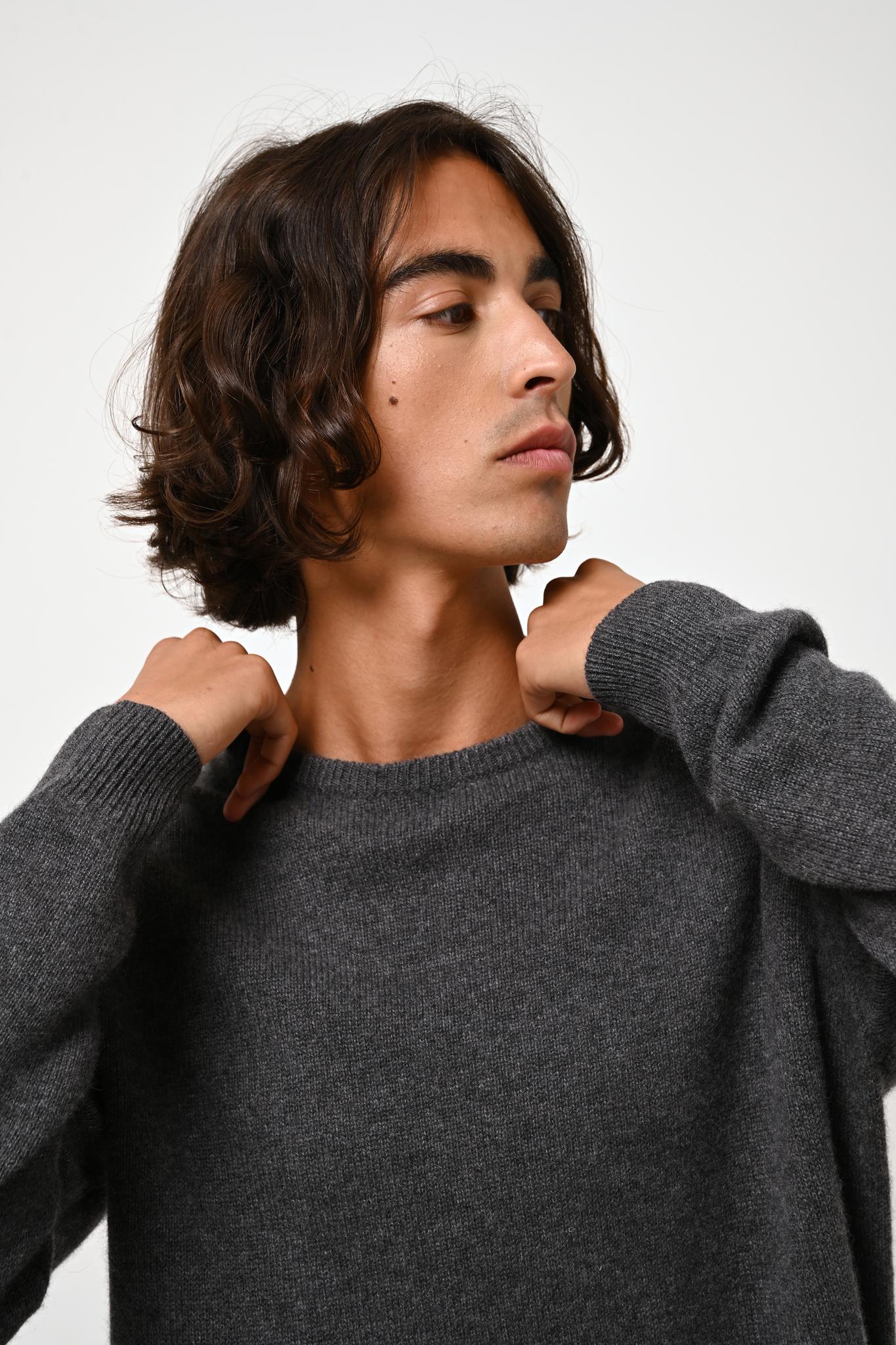 VICTO 4-thread round-neck sweater anthracite mottled 100% cashmere