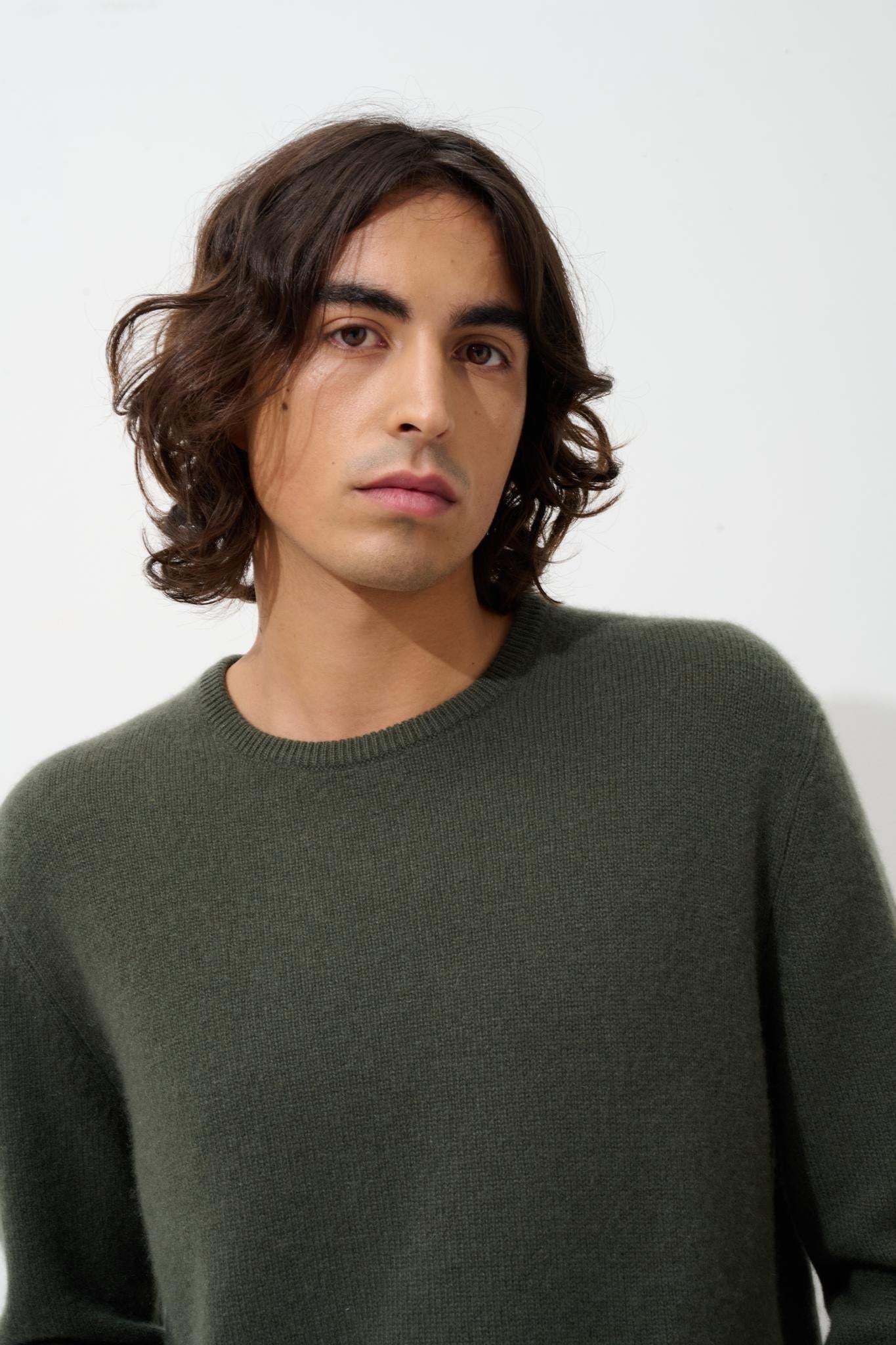 VICTO Pullover mit Rundhalsausschnitt 4 Fäden khaki 100% Kaschmir