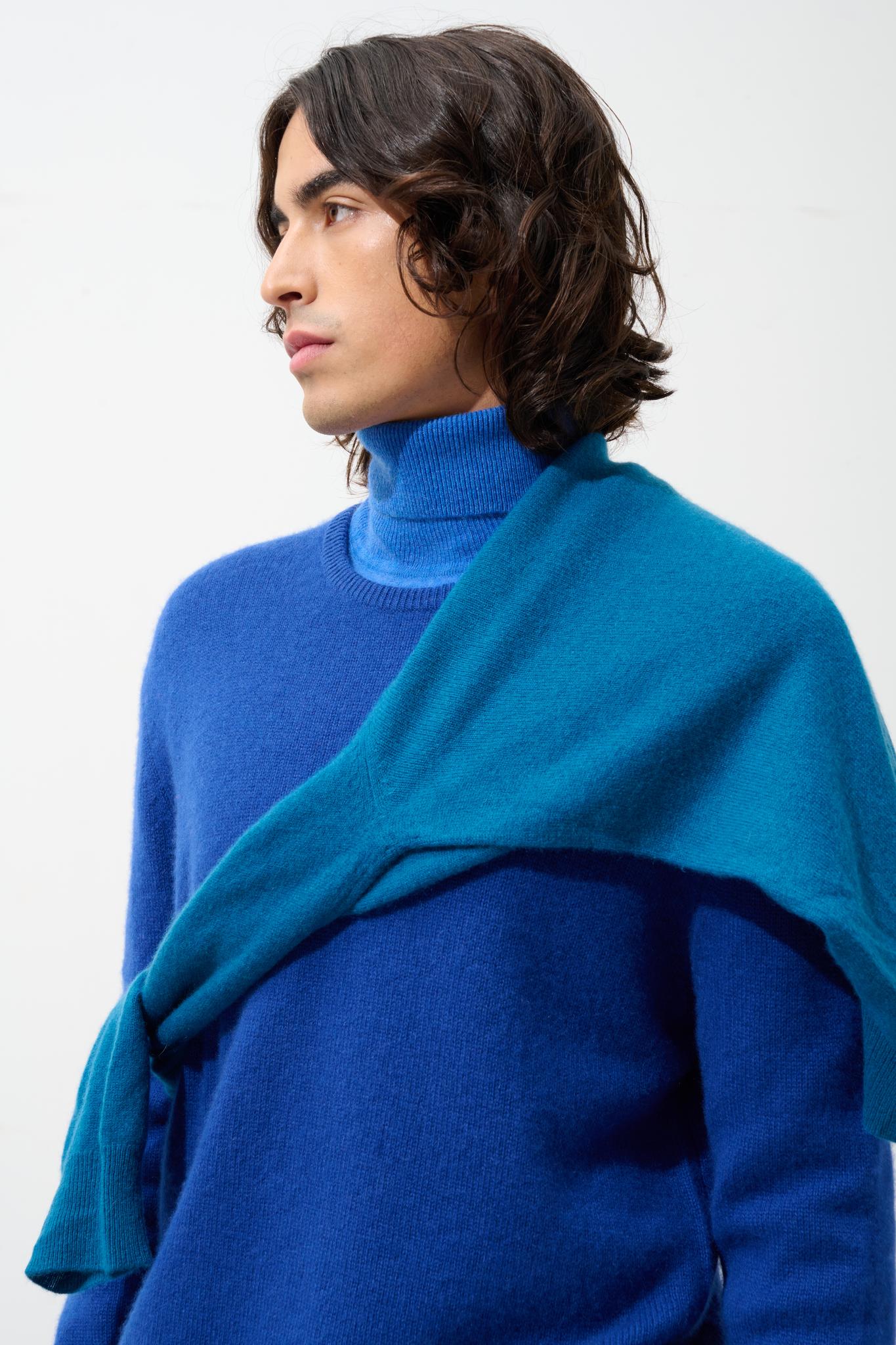 VICTO Pullover mit Rundhalsausschnitt 4 Fäden ultramarin 100% Kaschmir