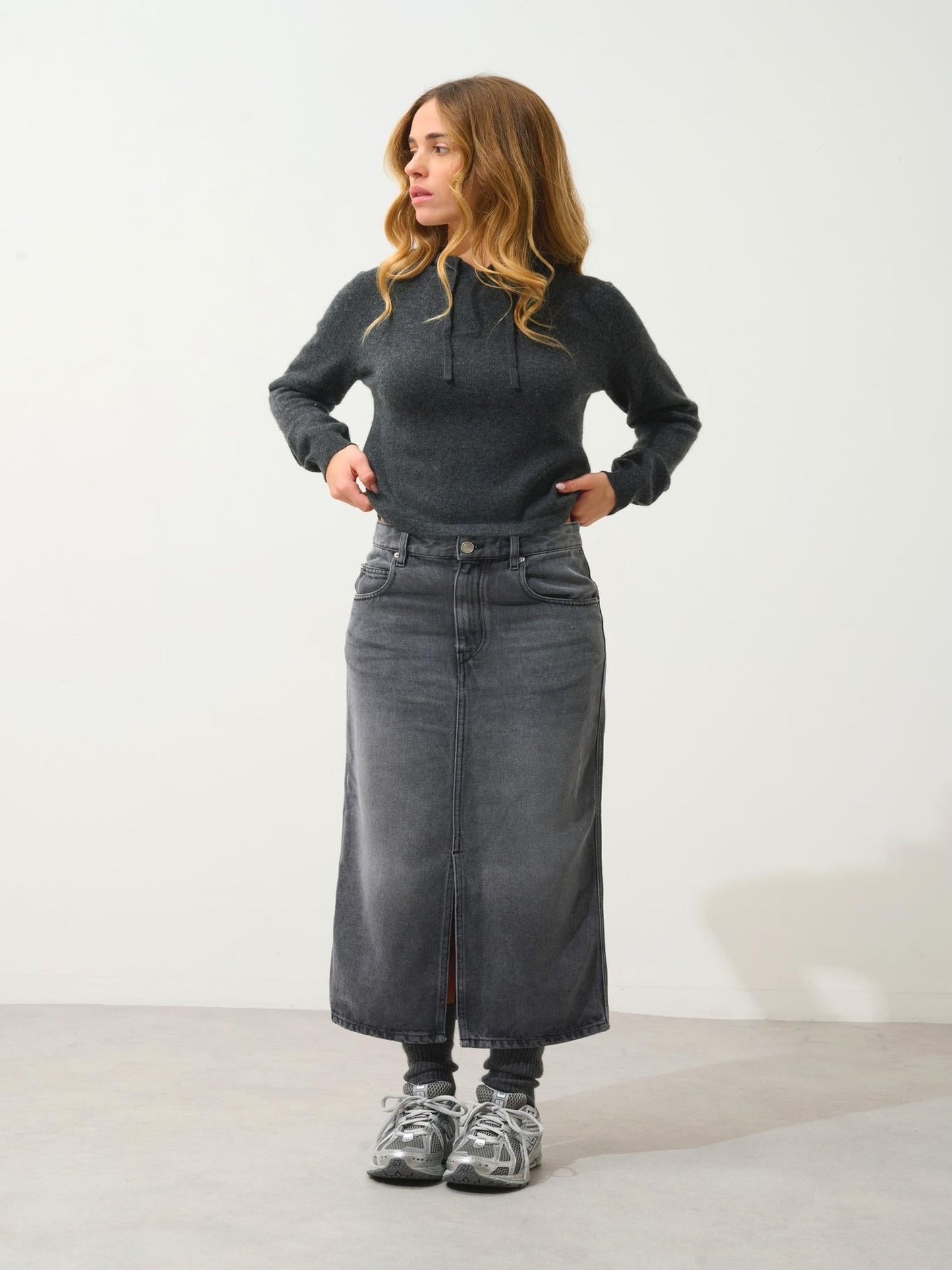 YARLSIDE pull capuche carbone chiné 100% cachemire