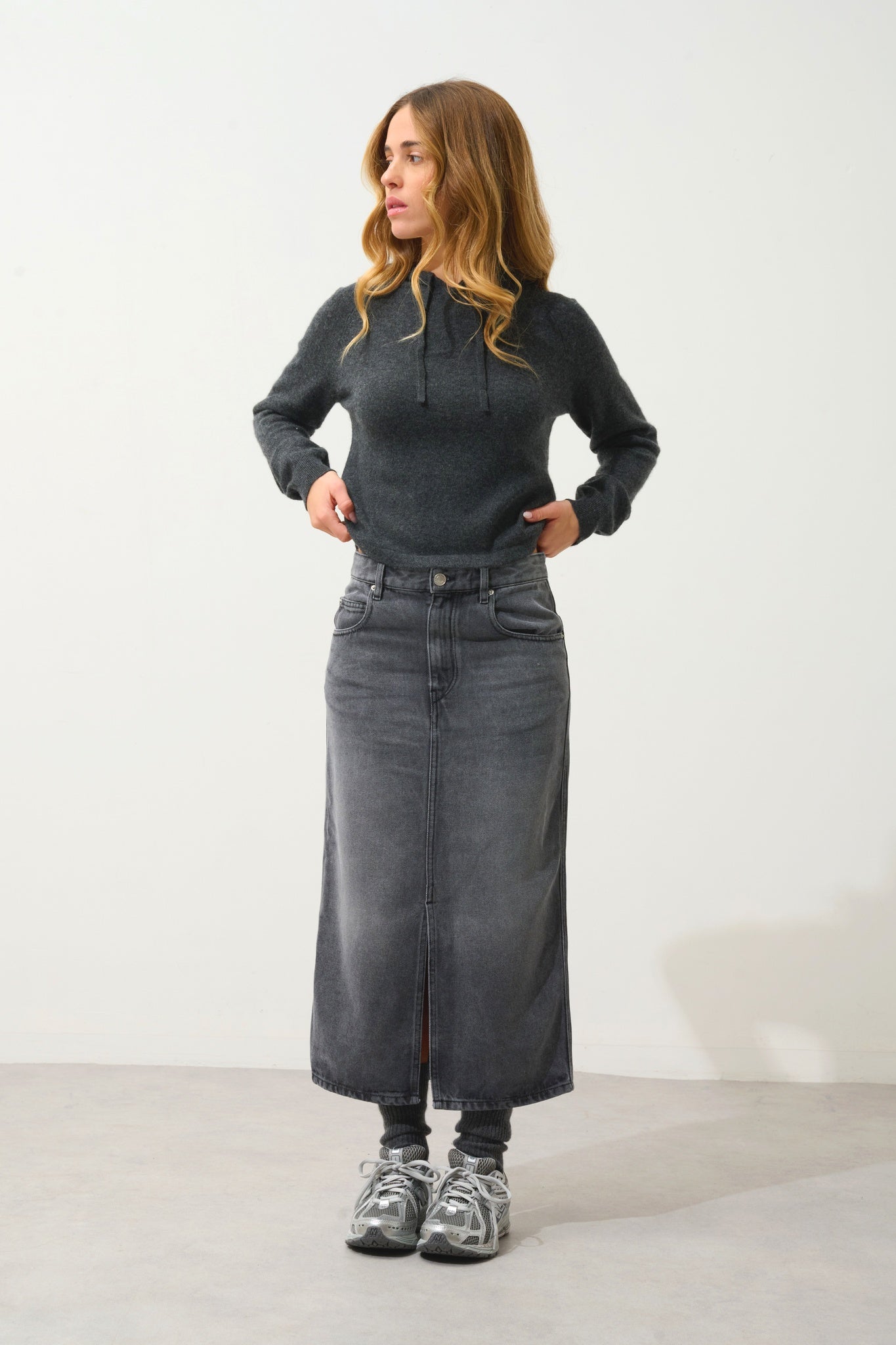 YARLSIDE pull capuche carbone chiné 100% cachemire