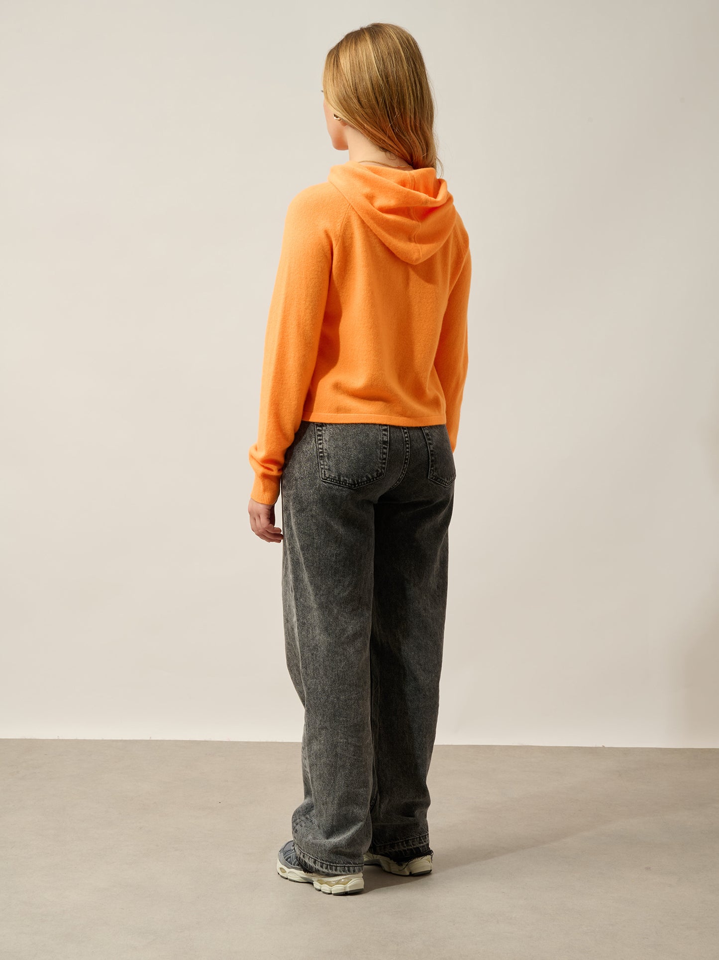 YARLSIDE pull capuche mandarine fluo 100% cachemire