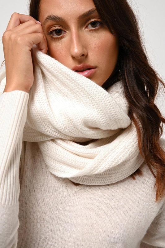 TOMMY 4-thread choker ivory 100% cashmere