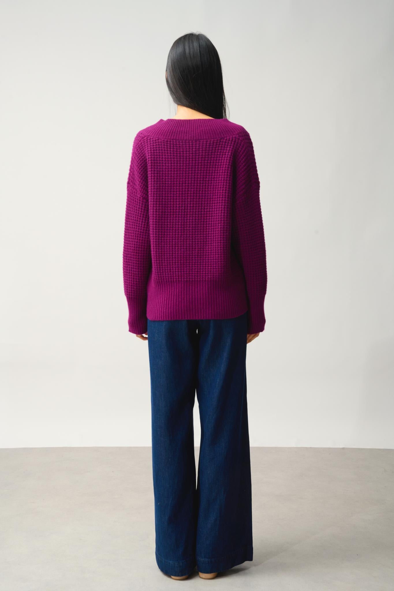 ALPANDE pull col v 8 fils prune 100% cachemire