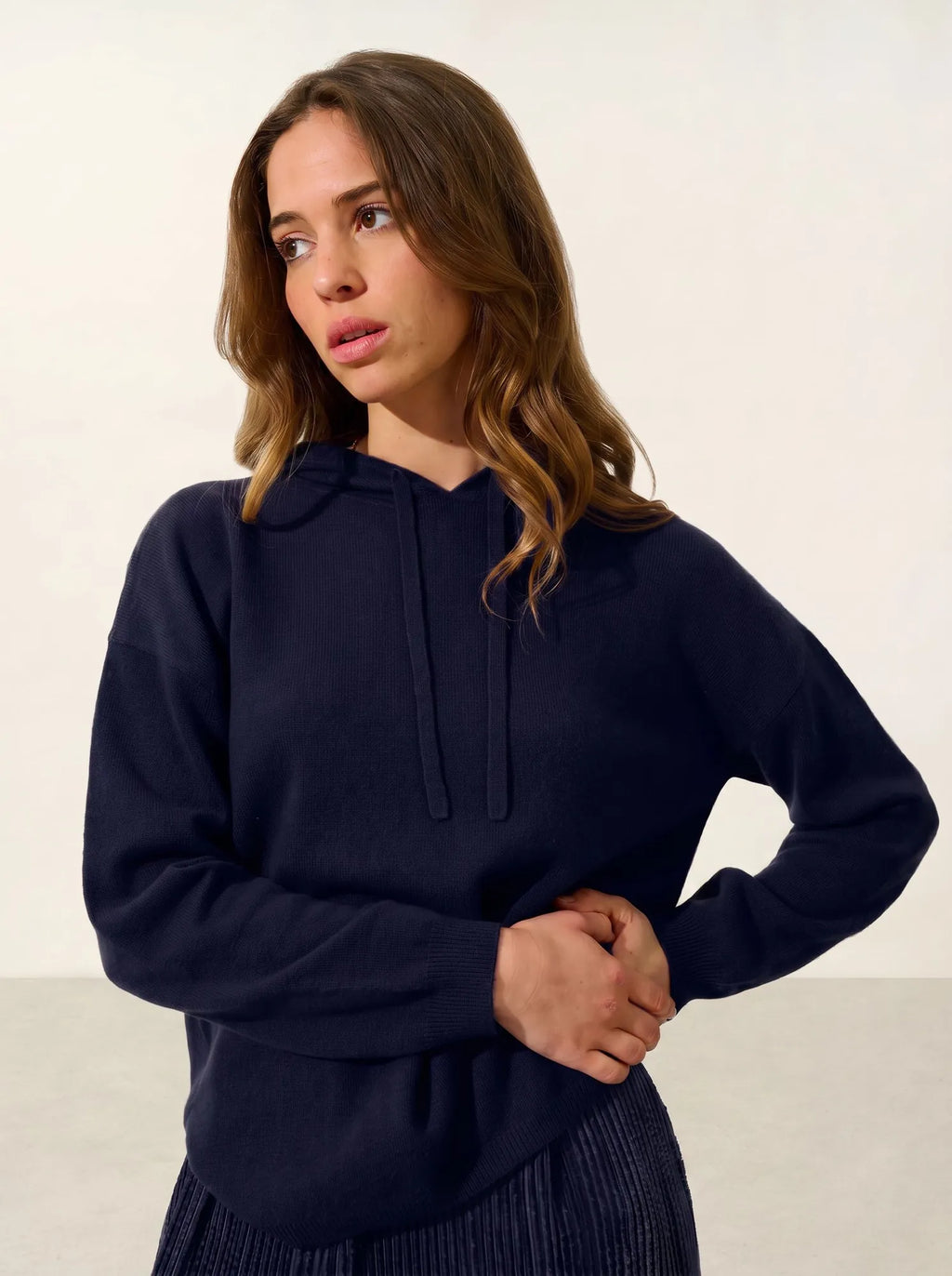 DORTE Pull Capuche Bleu Marine